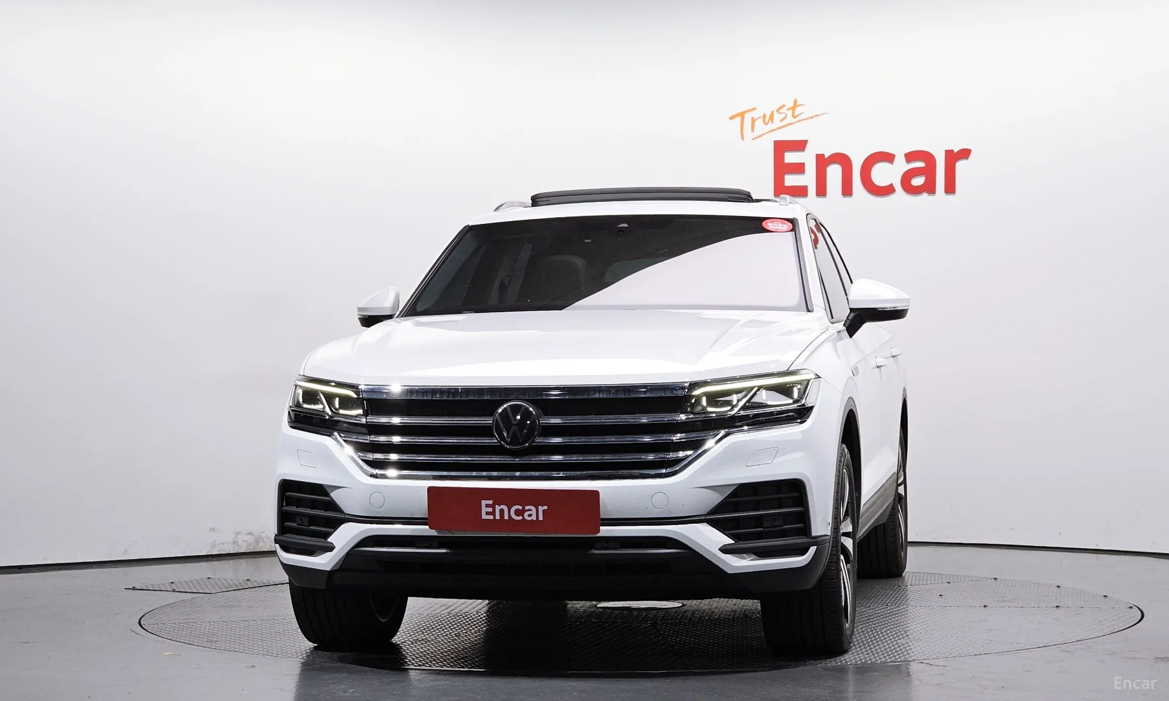 Volkswagen Touareg 3rd Generation превью 3