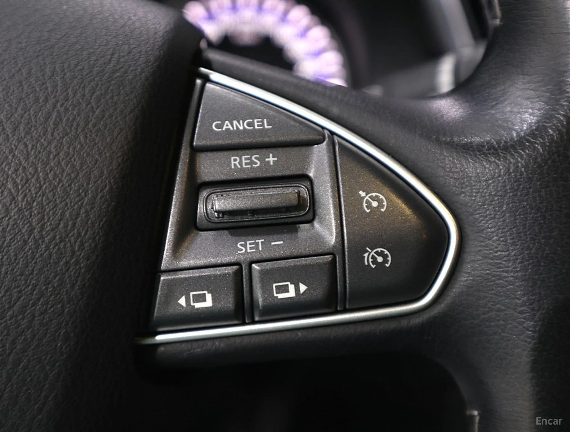 Infiniti Q50 превью 13