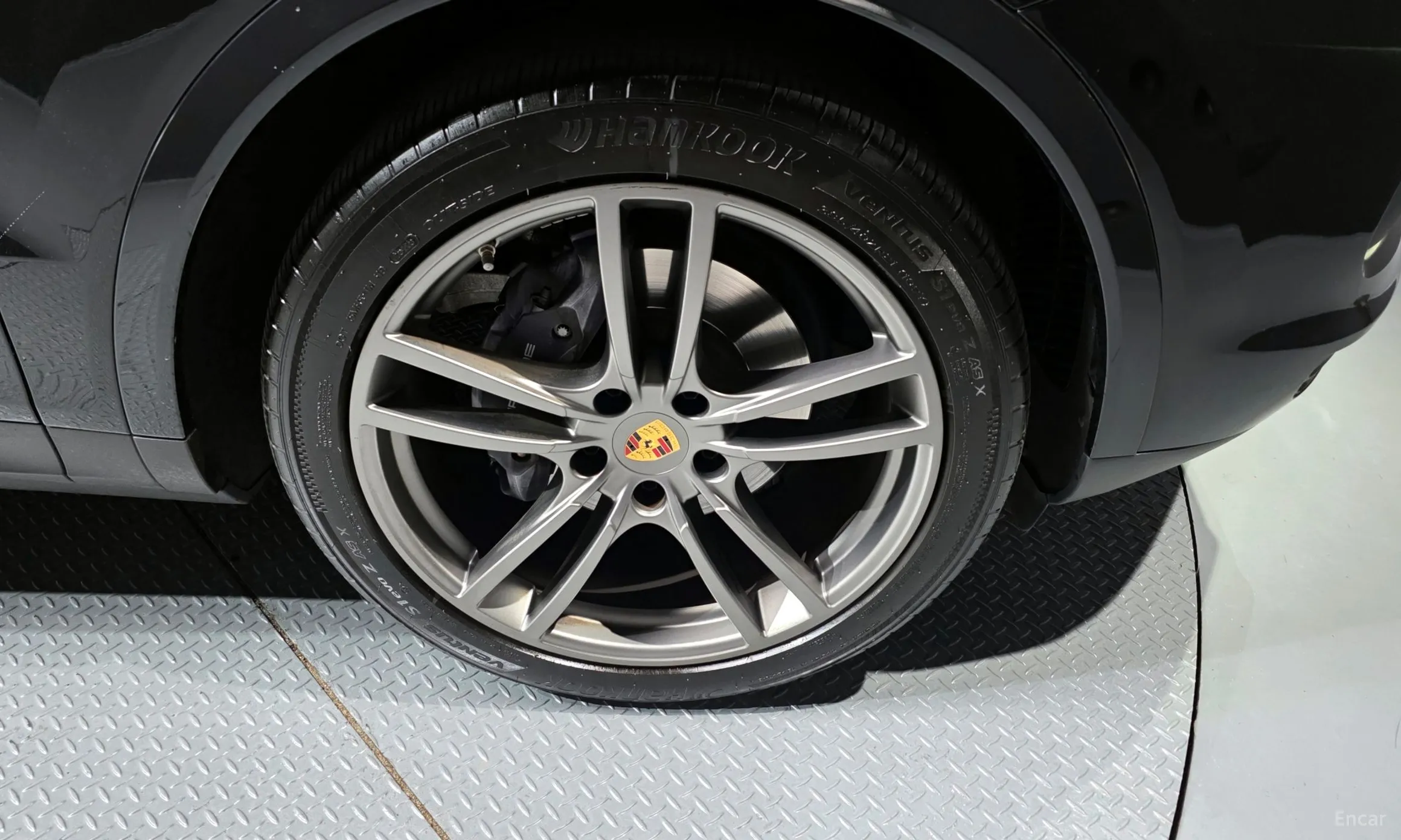 Porsche Cayenne (PO536) превью 5