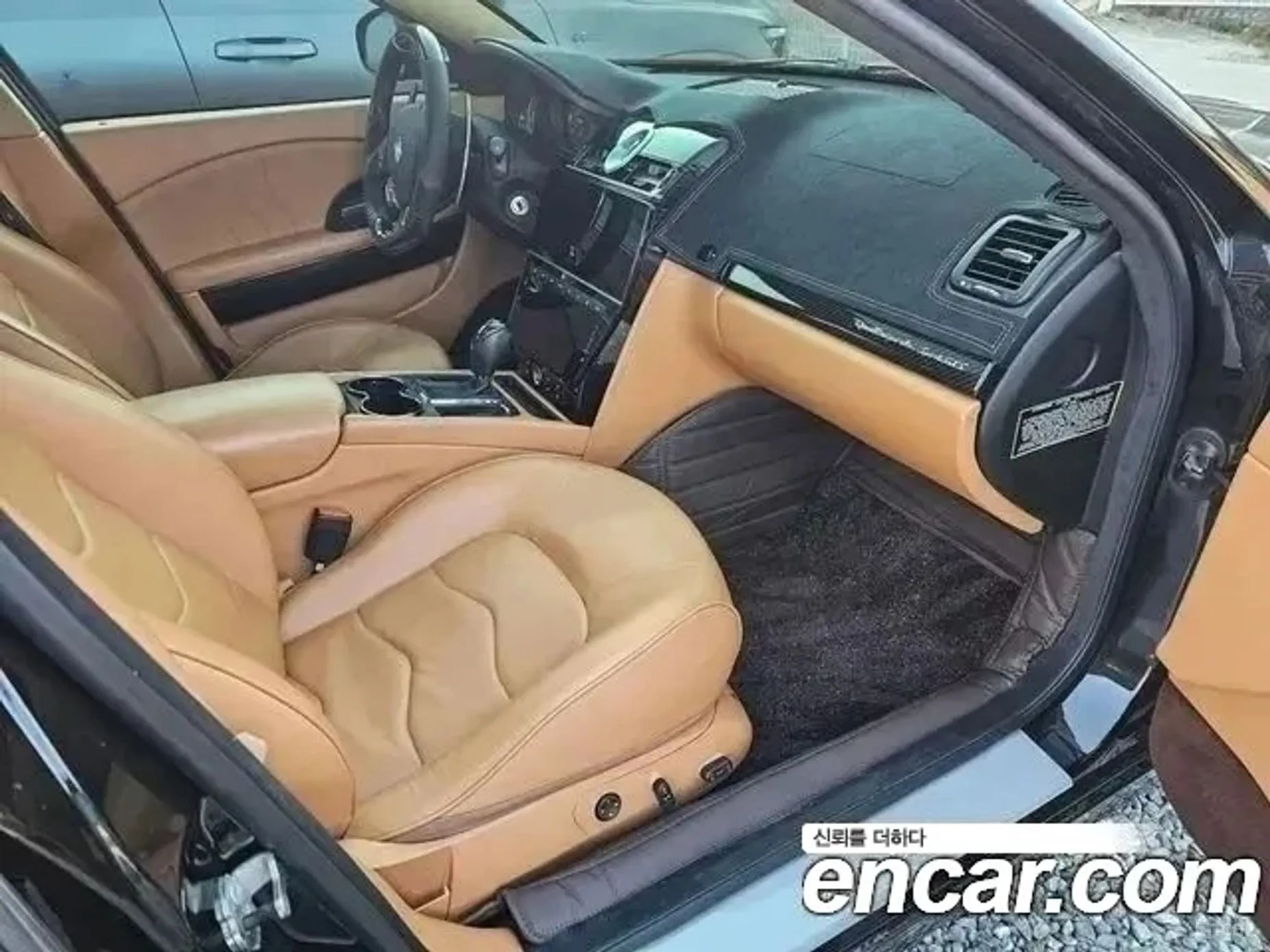 Maserati Quattroporte превью 16