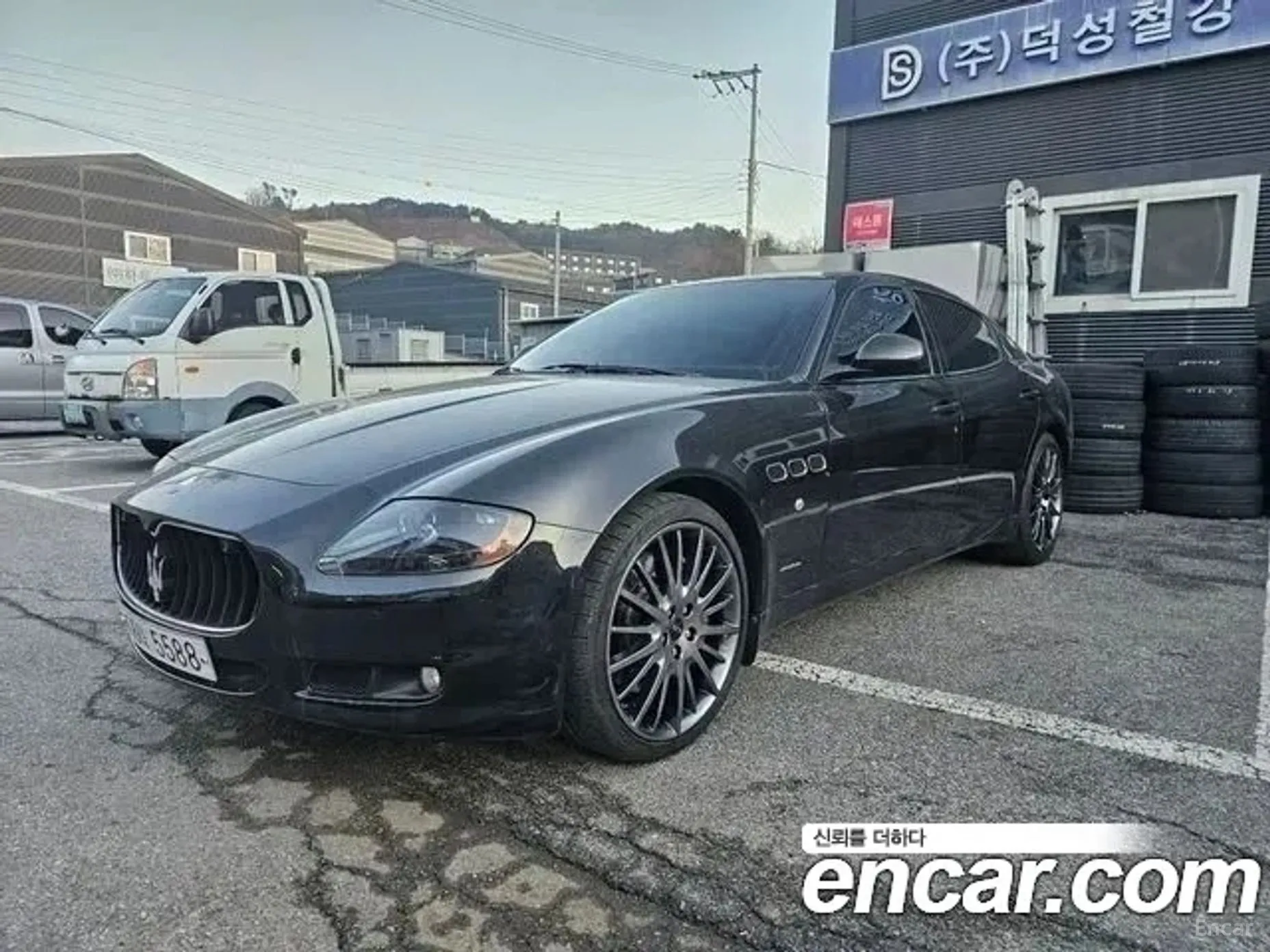 Maserati Quattroporte превью 6