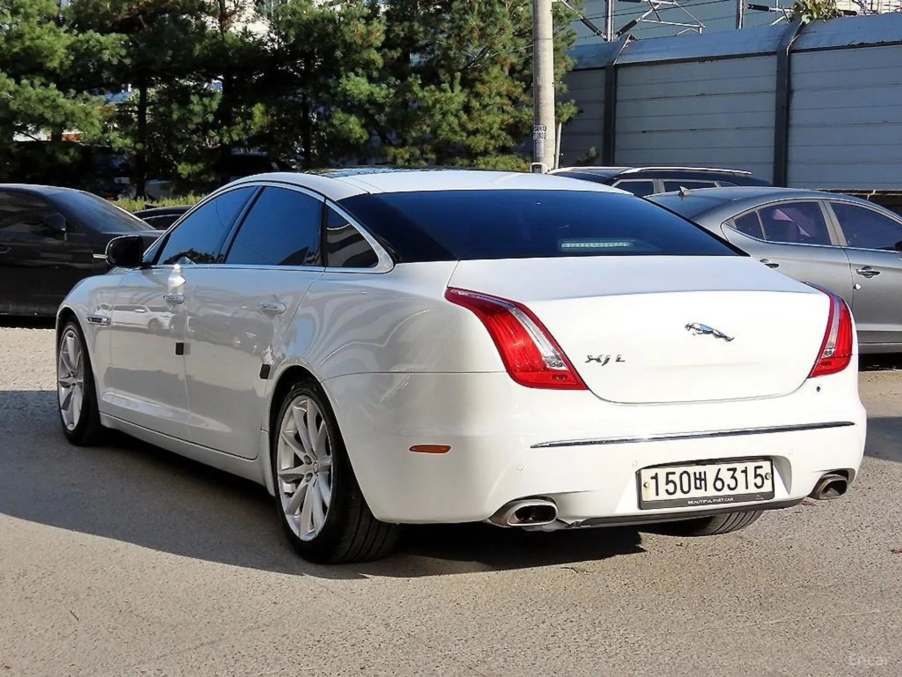 Jaguar All New XJ превью 3