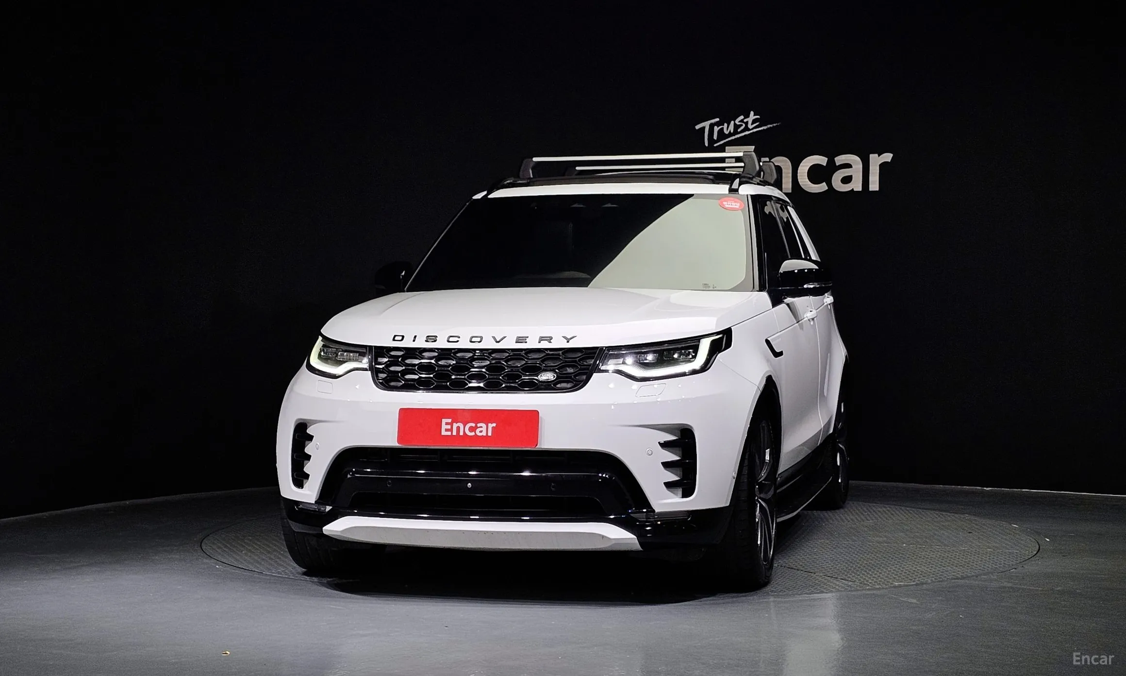 Land Rover Discovery 5 превью 3