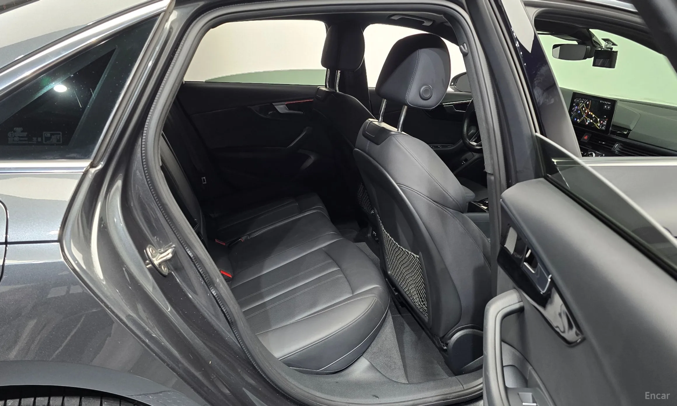 Audi A4 (B9) превью 12