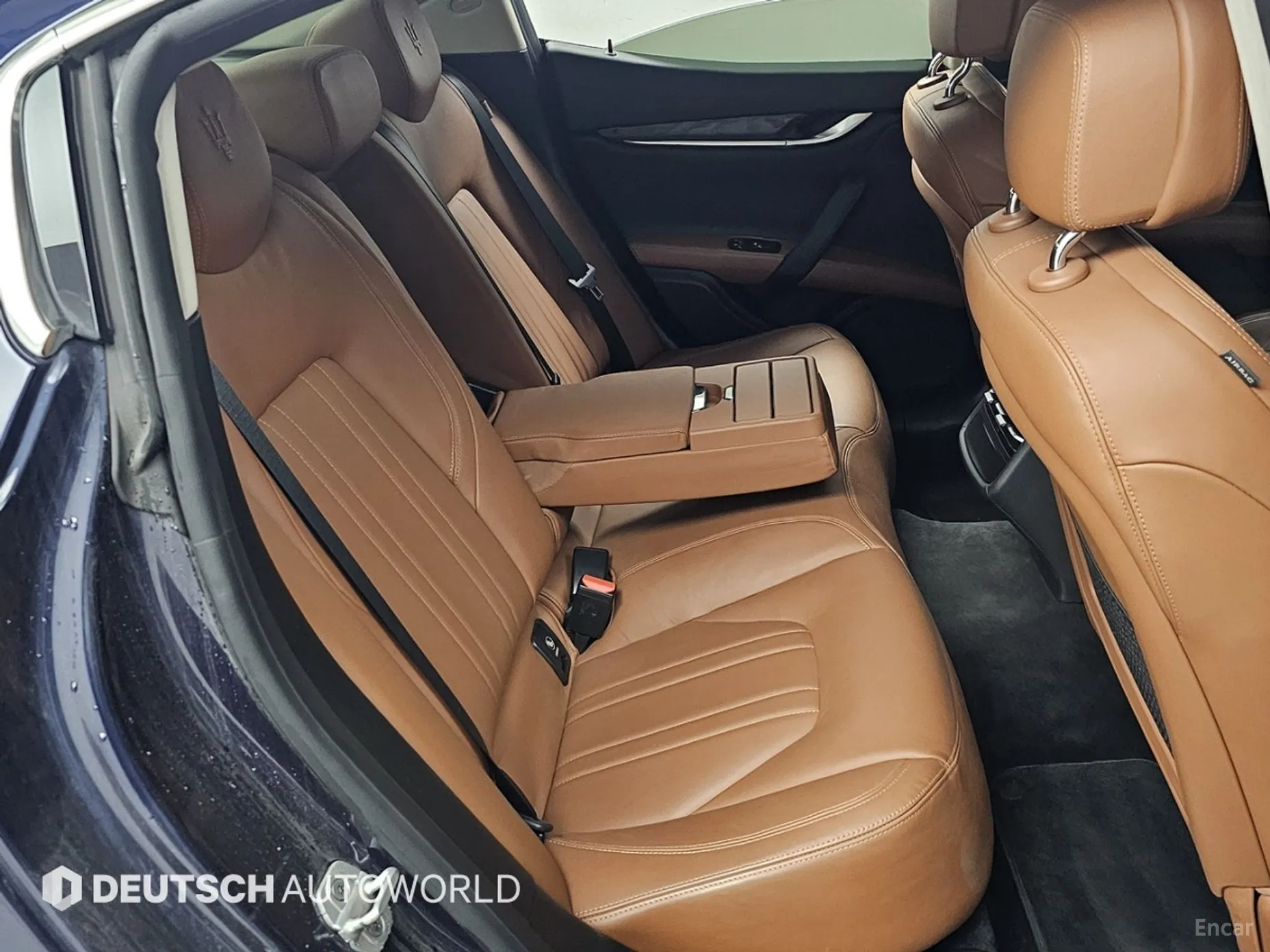 Maserati Ghibli превью 12