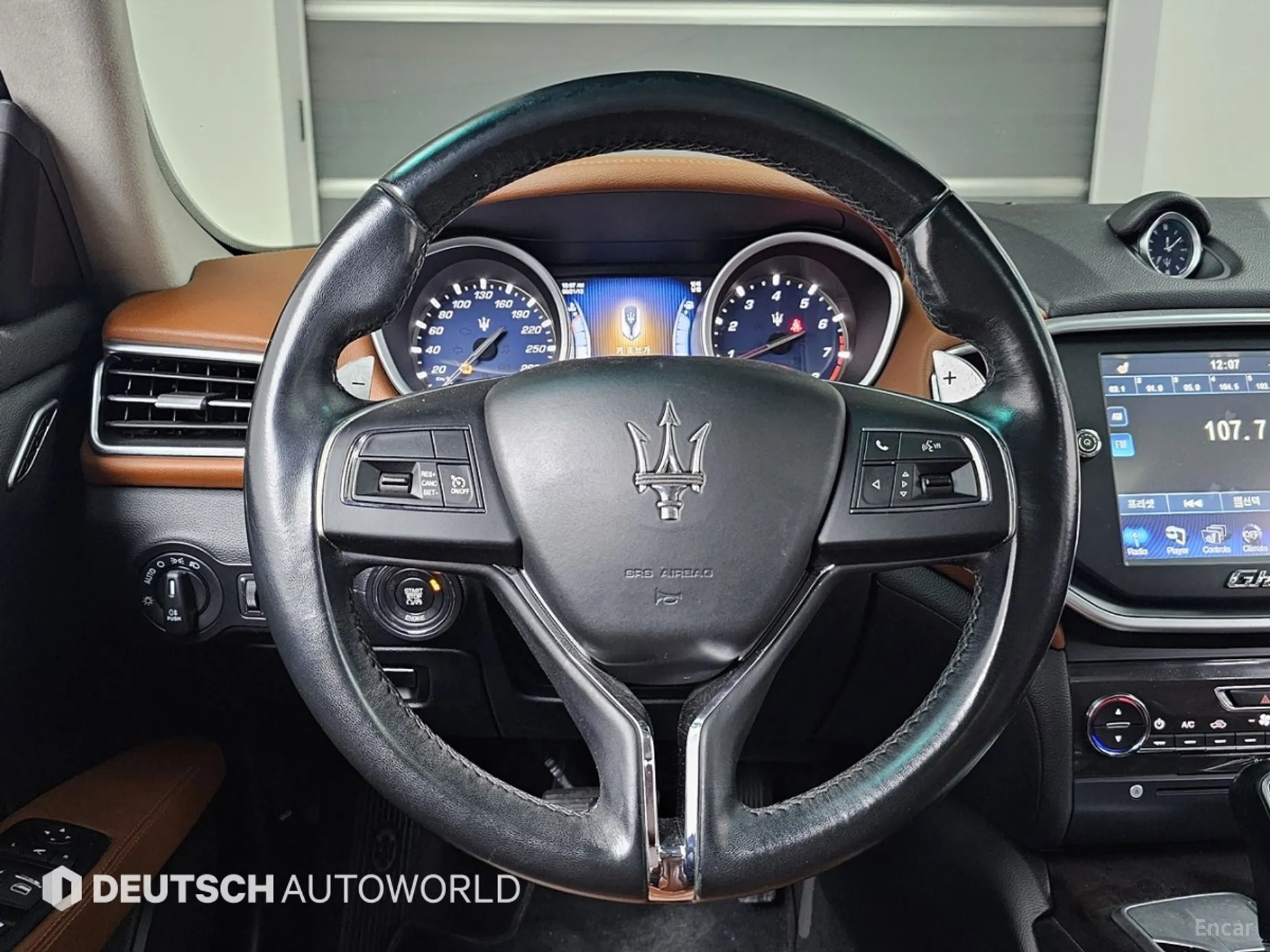 Maserati Ghibli превью 13