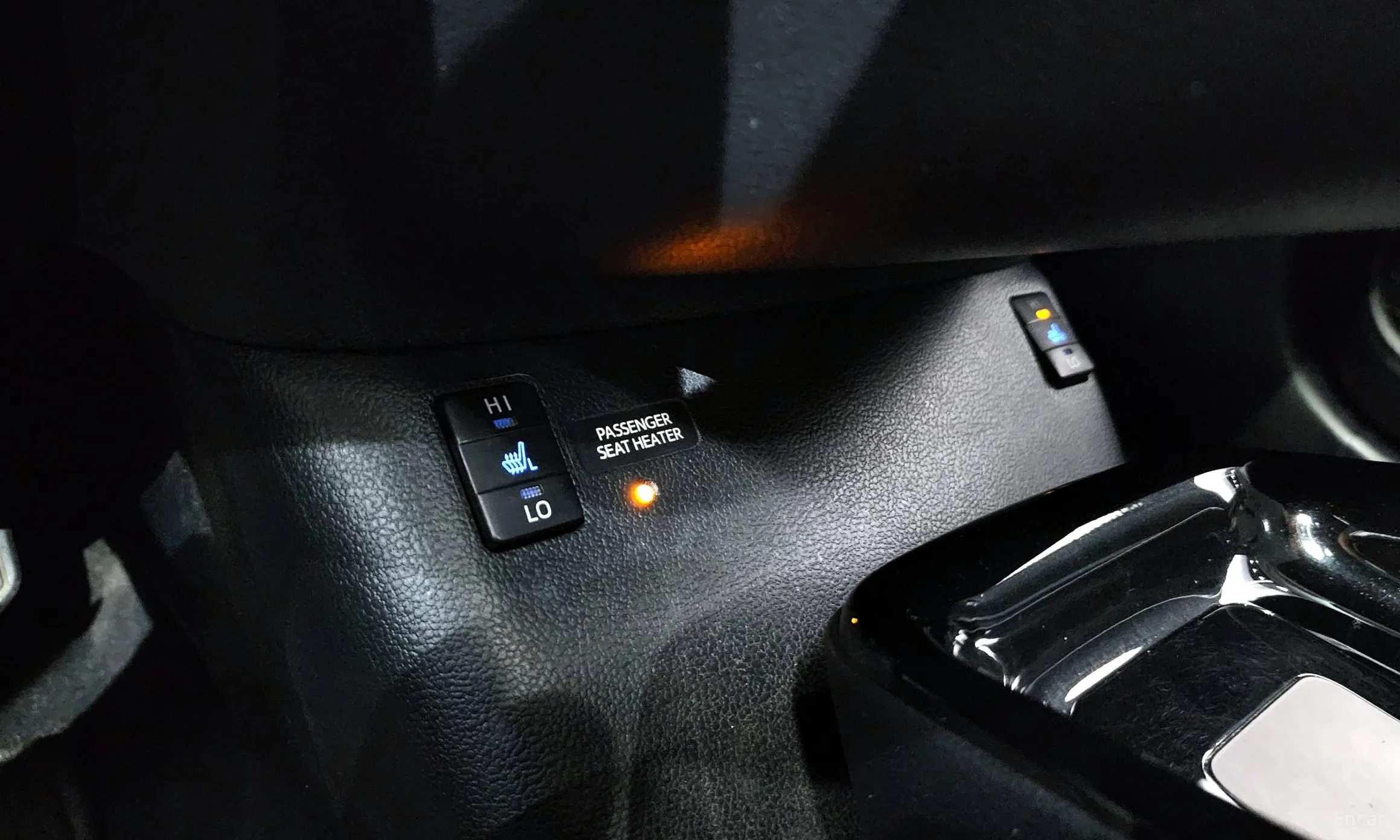 Toyota Prius Prime превью 17