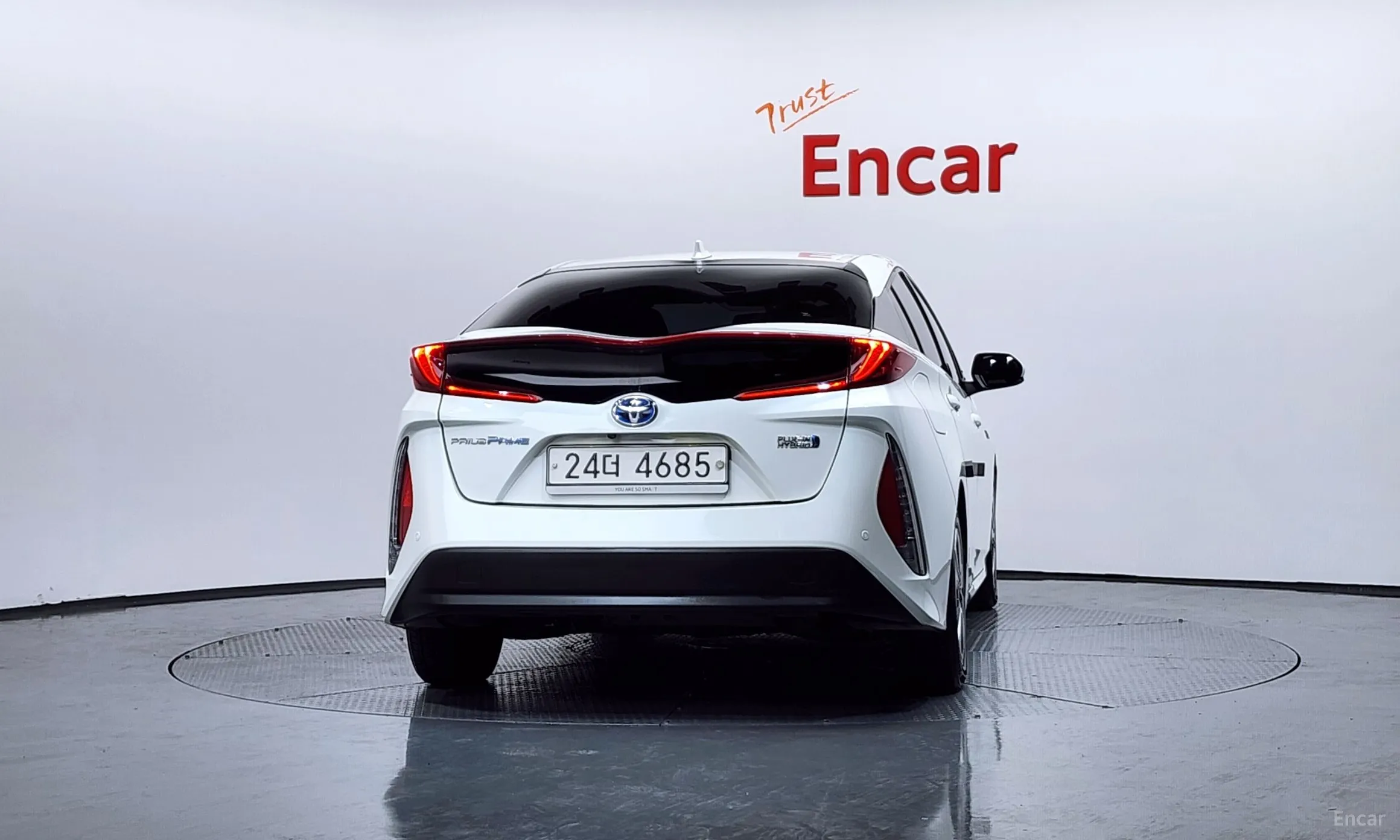 Toyota Prius Prime превью 4