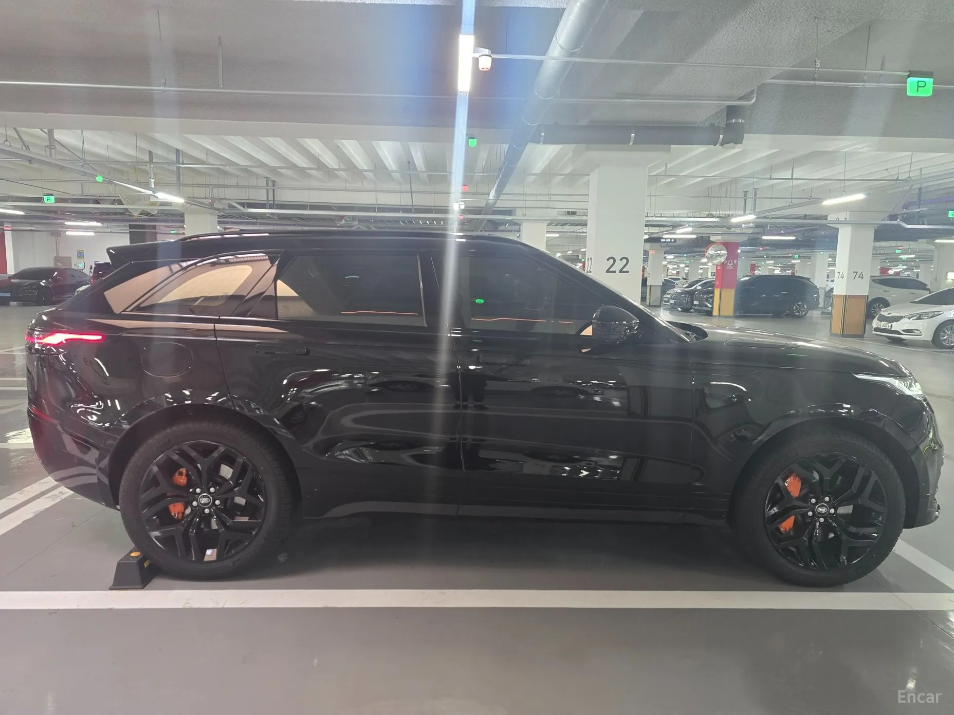 Land Rover Range Rover Bella превью 3