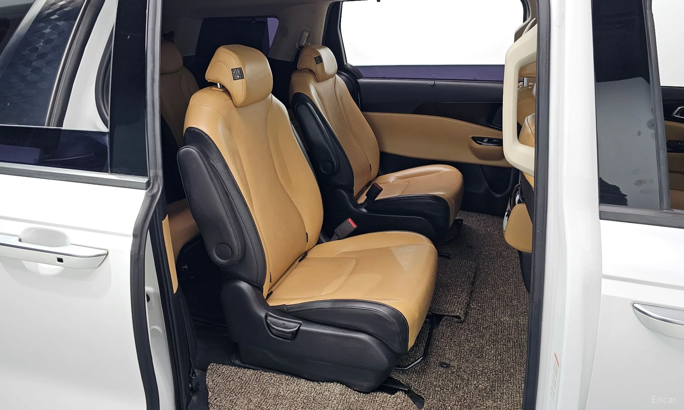 Kia Carnival Gen 4 превью 11