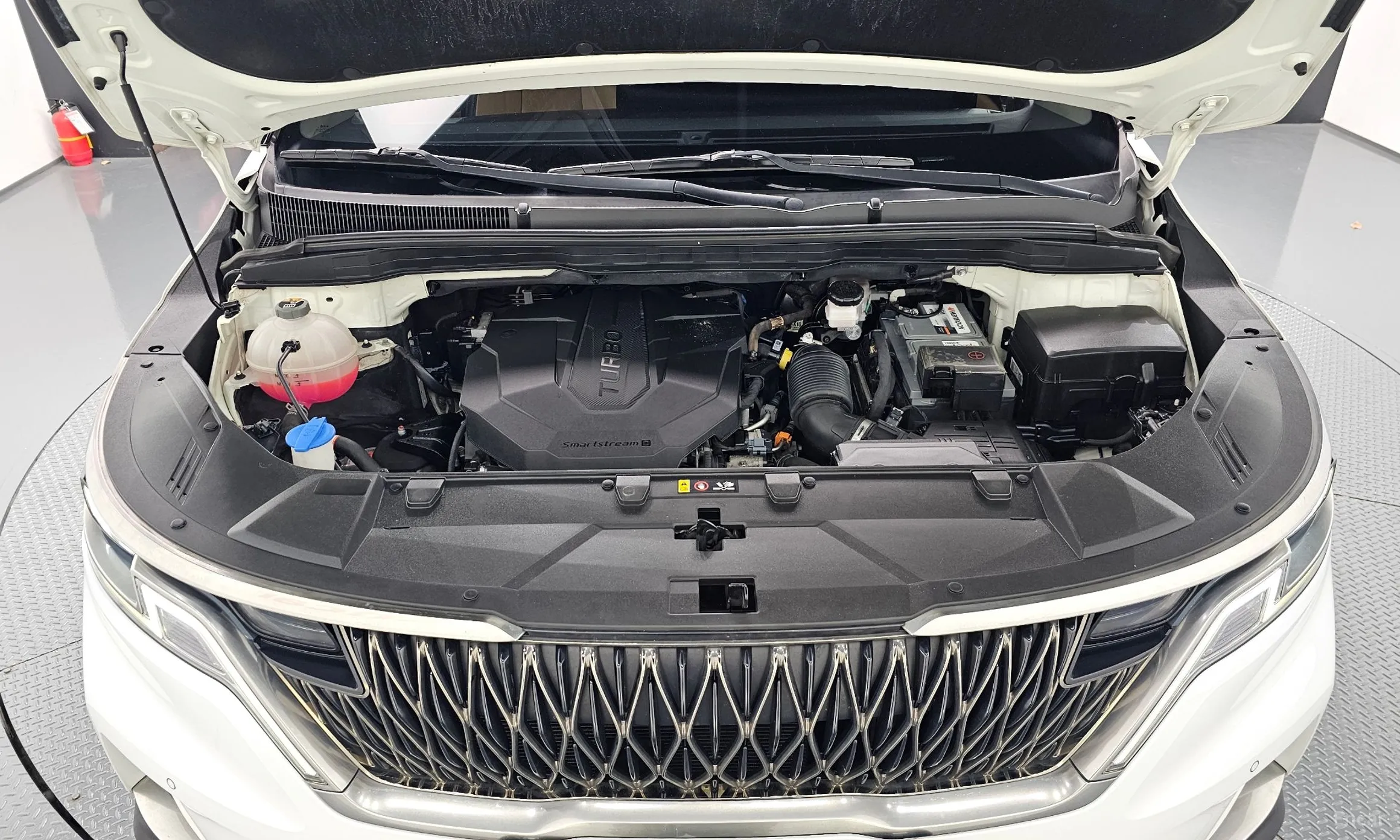 Kia Carnival Gen 4 превью 6