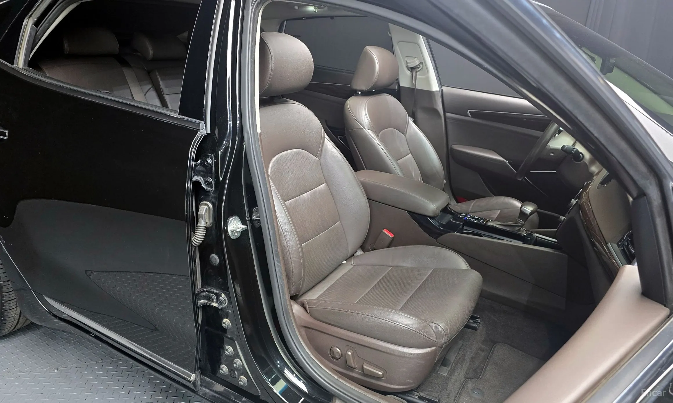 Kia K7 превью 12