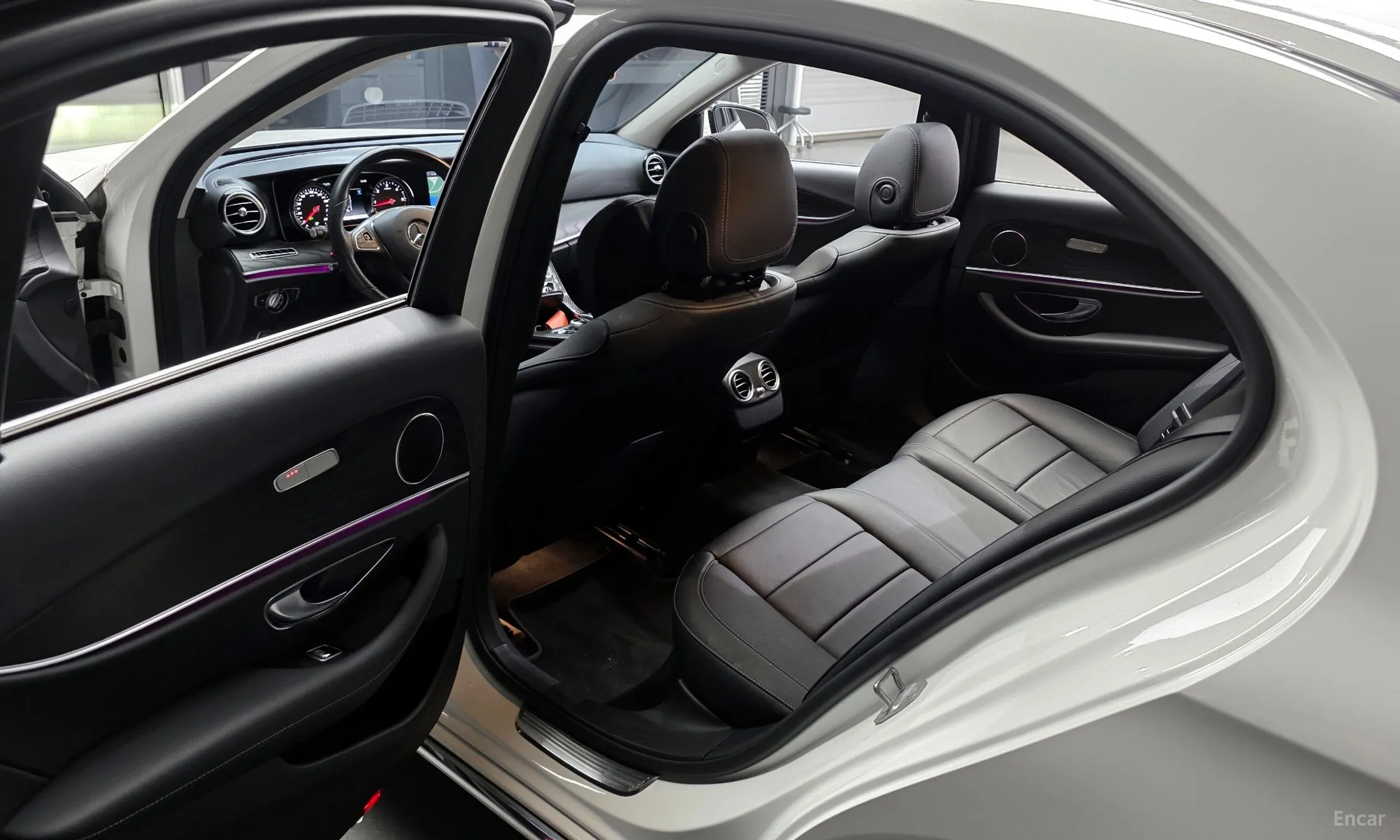 Mercedes Benz E-Class W213 превью 11