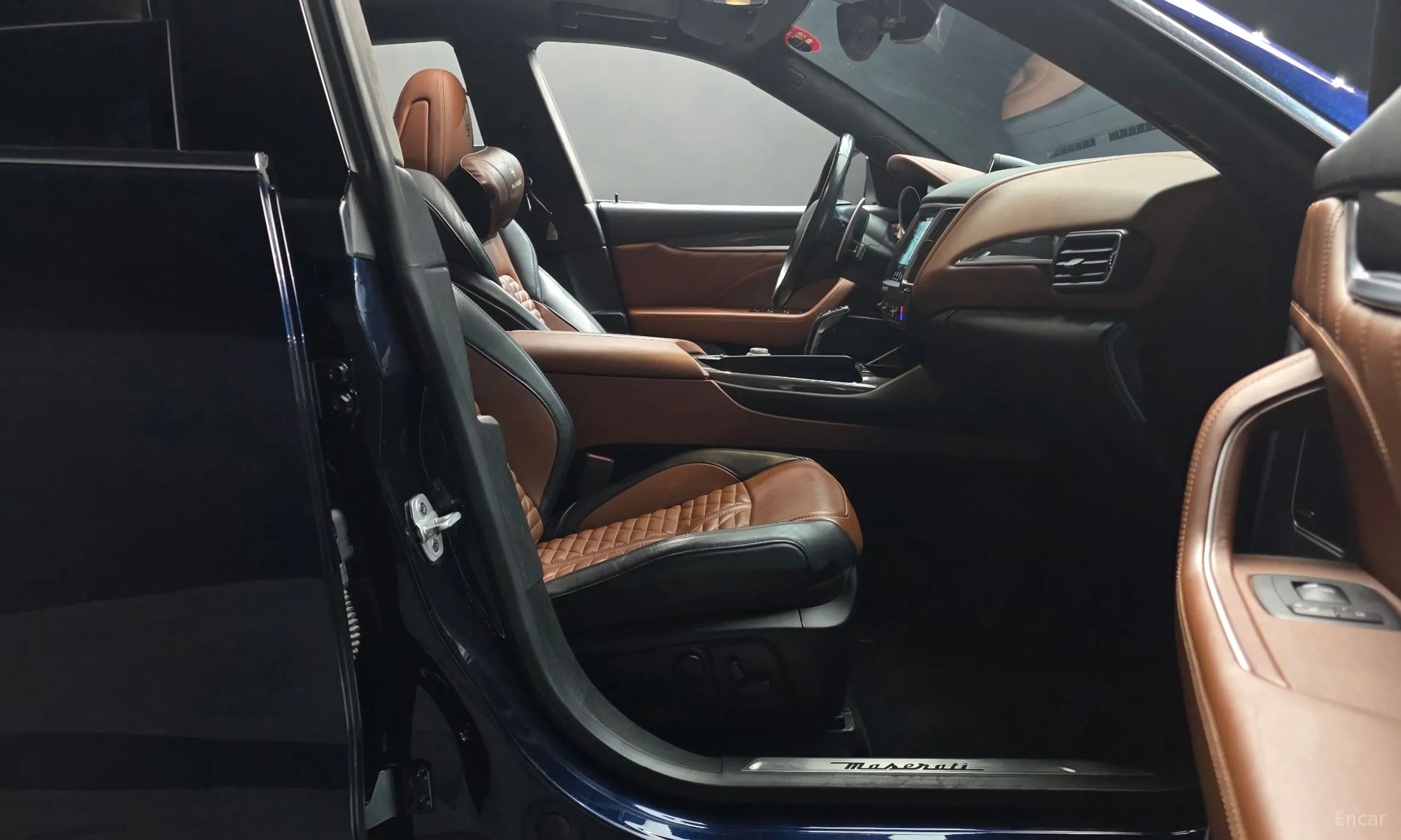 Maserati Levante превью 10