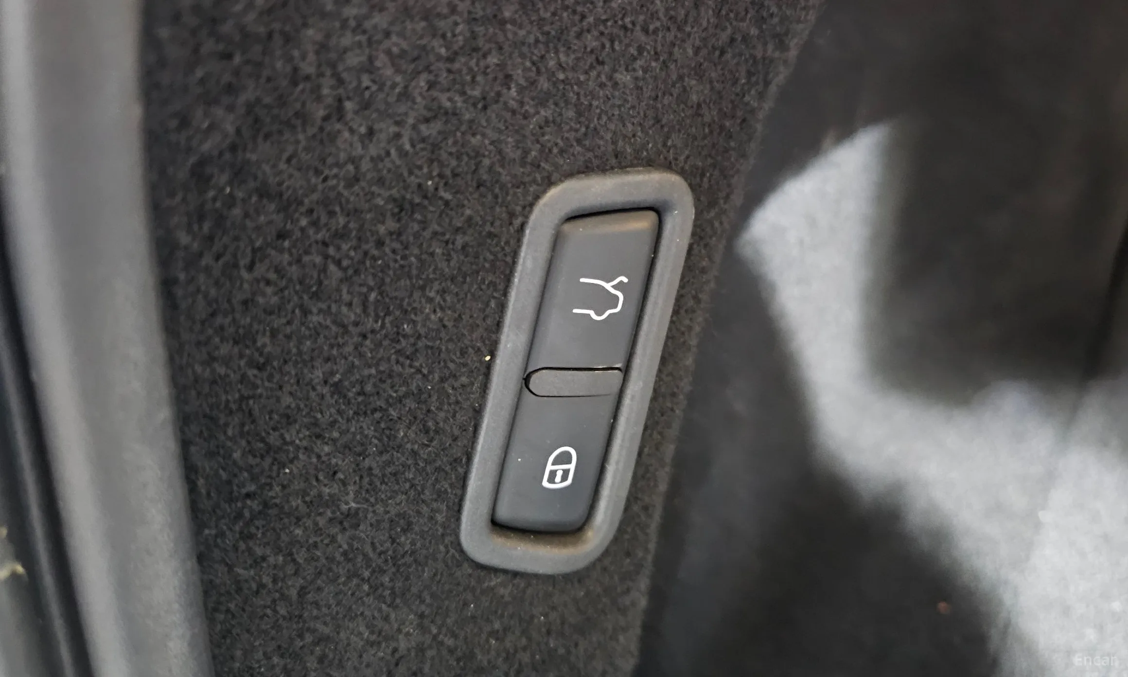Maserati Levante превью 20