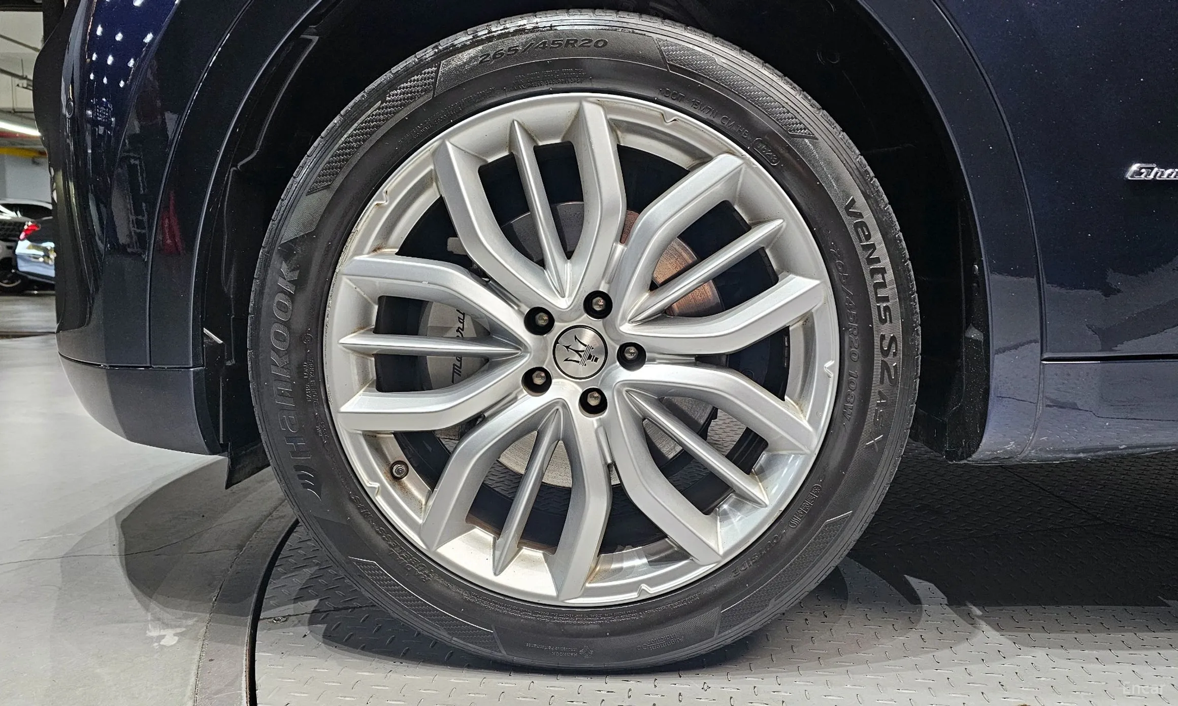 Maserati Levante превью 5