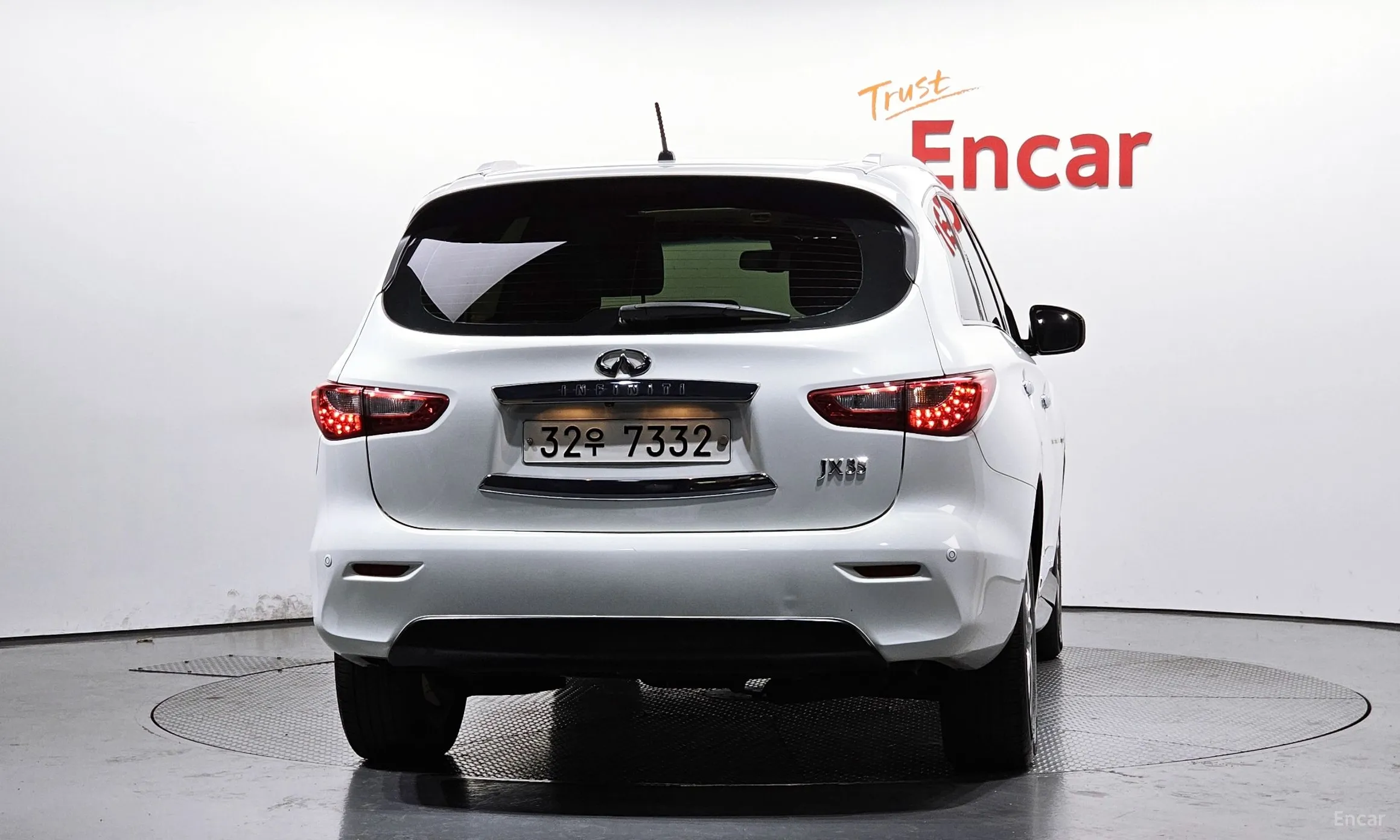 Infiniti JX35 превью 4
