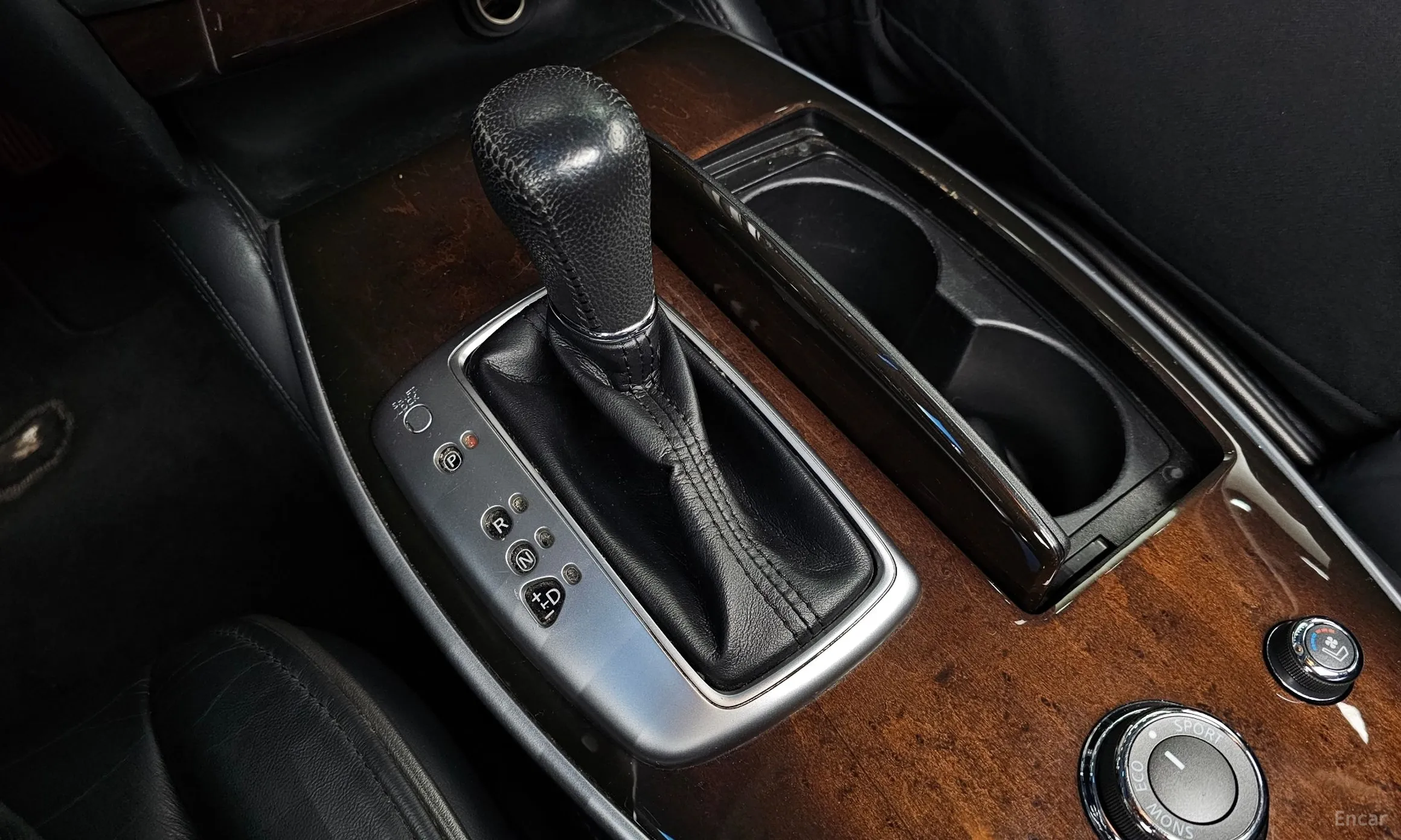 Infiniti JX35 превью 9