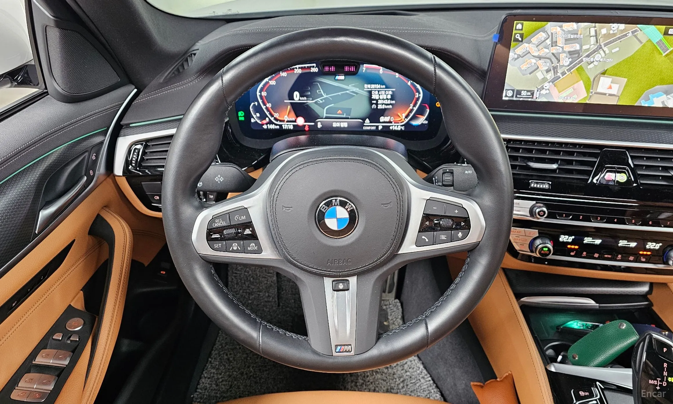 BMW 5 Series (G30) превью 13