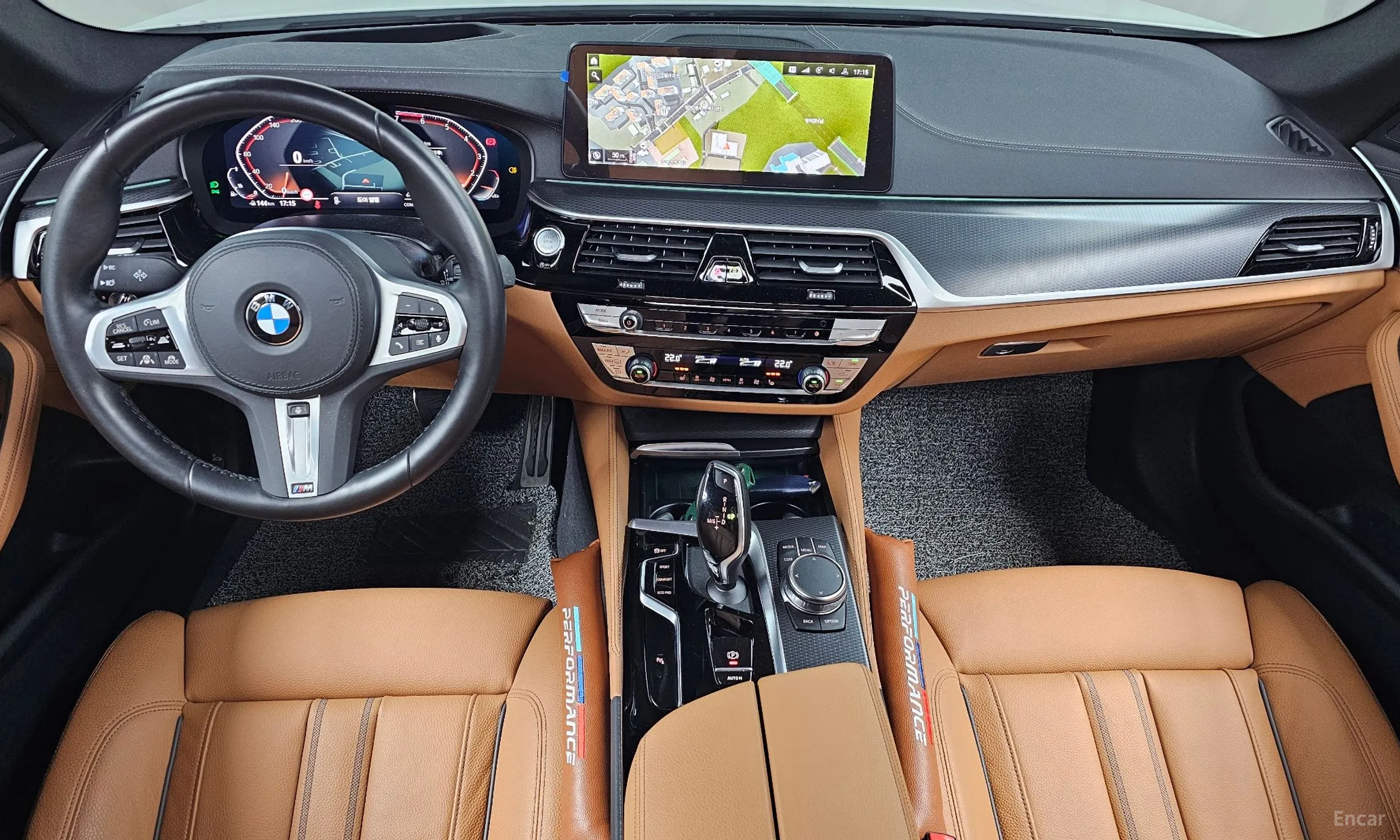 BMW 5 Series (G30) превью 7