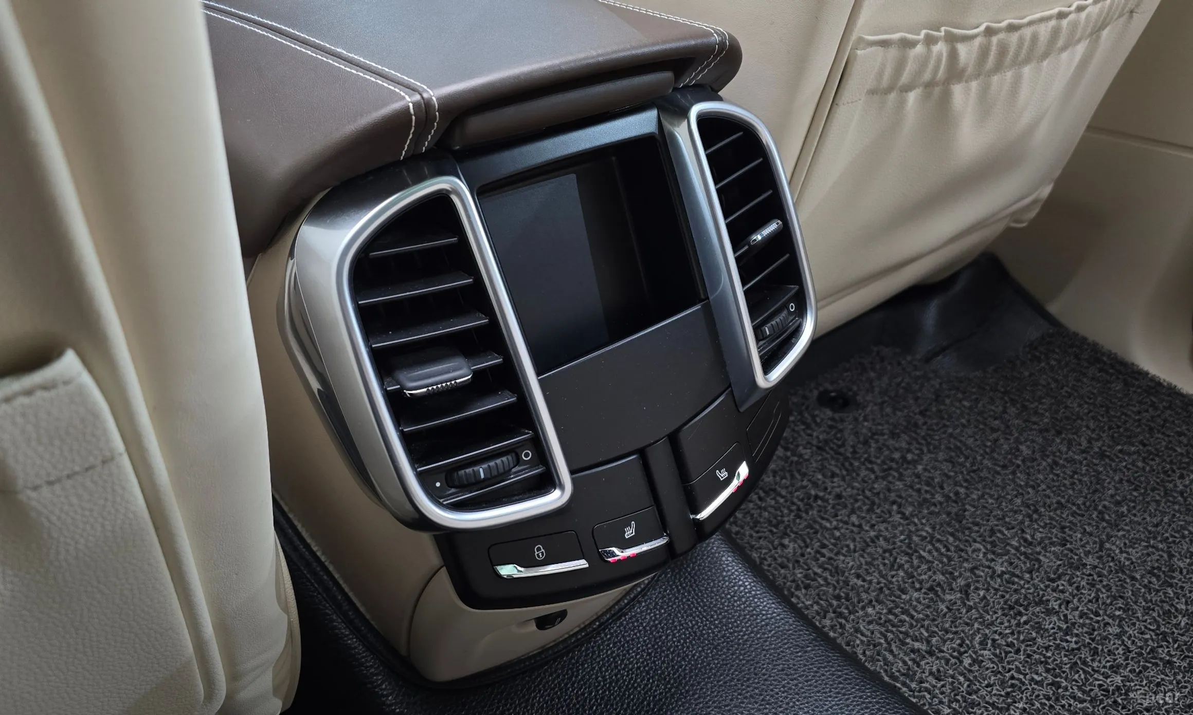 Porsche New Cayenne превью 17