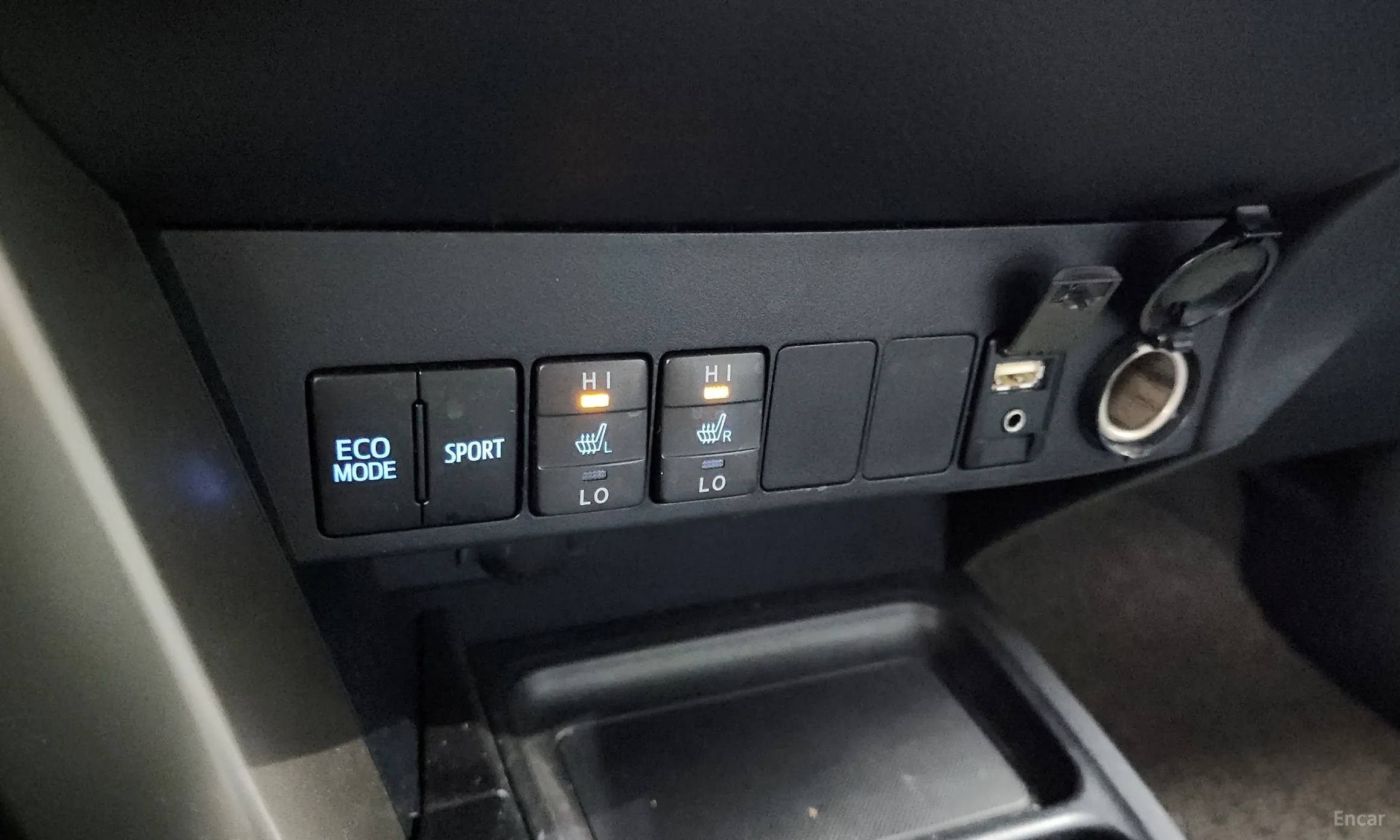 Toyota RAV4 превью 16