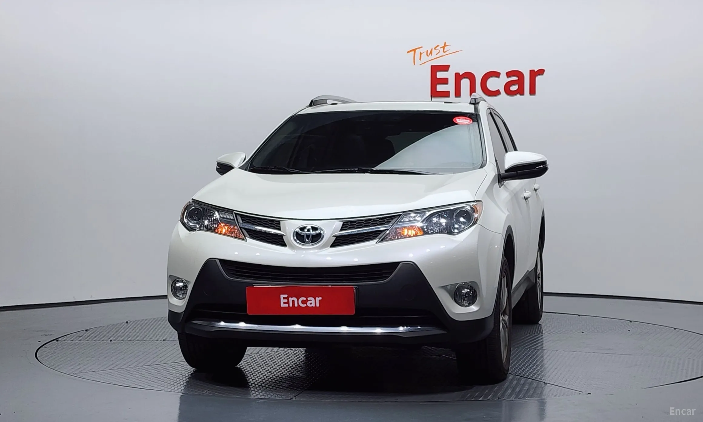 Toyota RAV4 превью 3