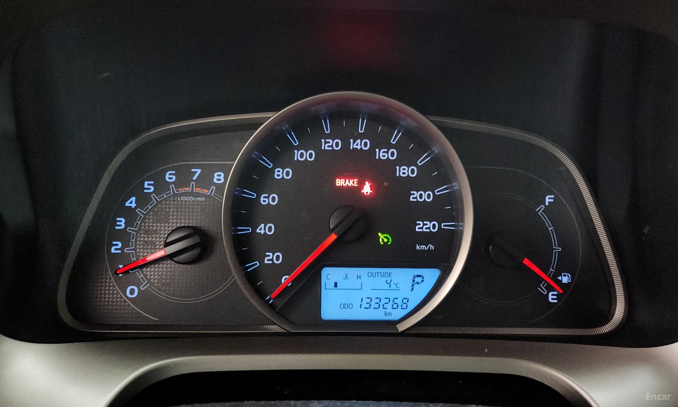 Toyota RAV4 превью 8