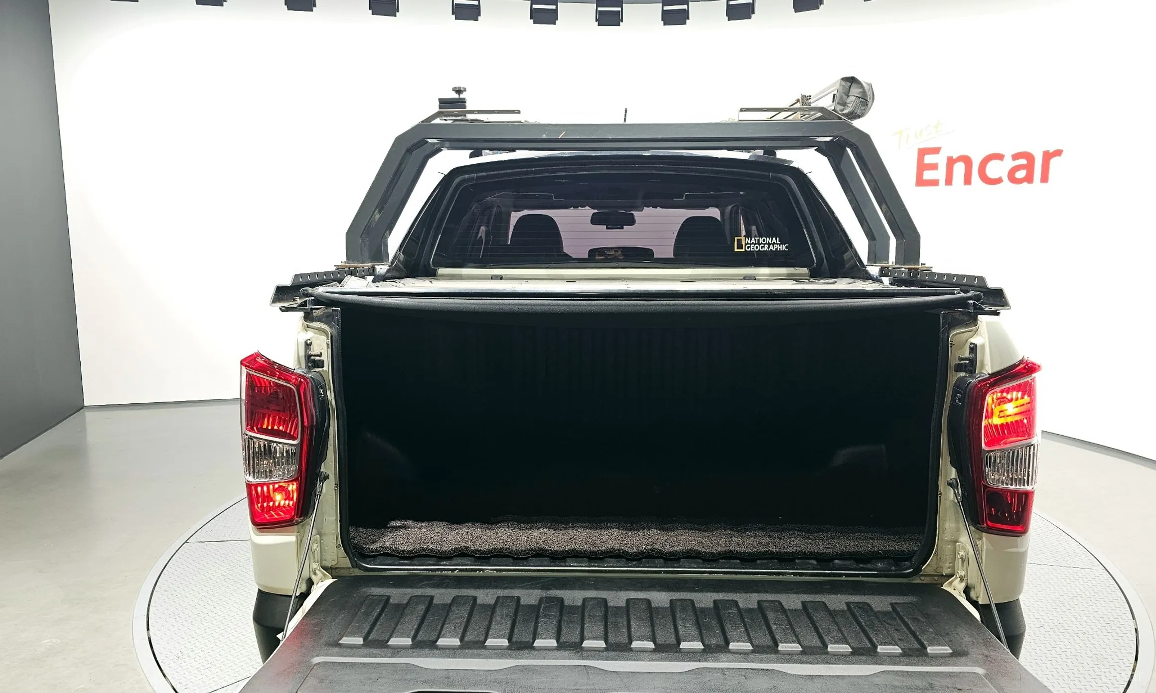 KG Mobility (SsangYong) Rexton Sports превью 20