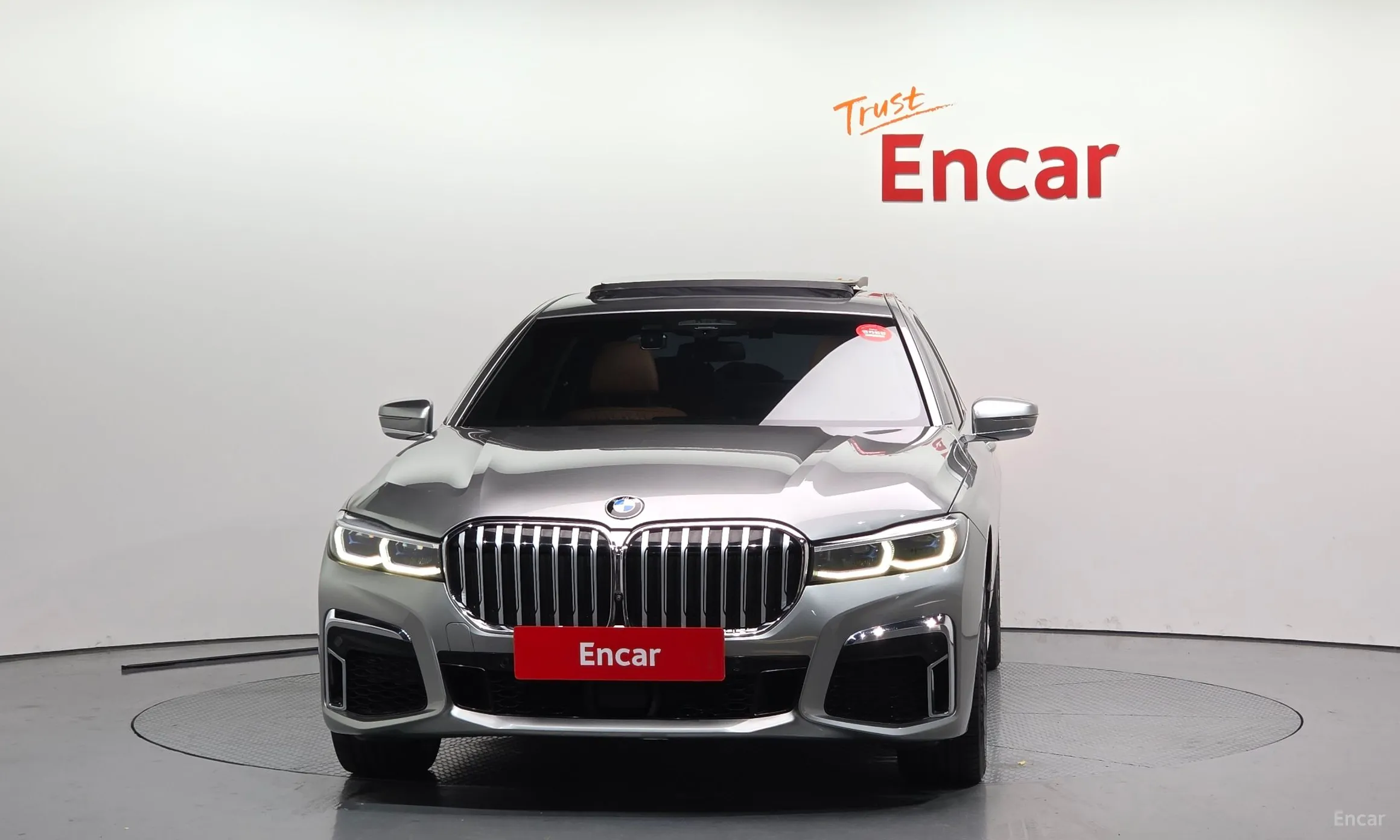BMW 7 Series (G11) превью 3