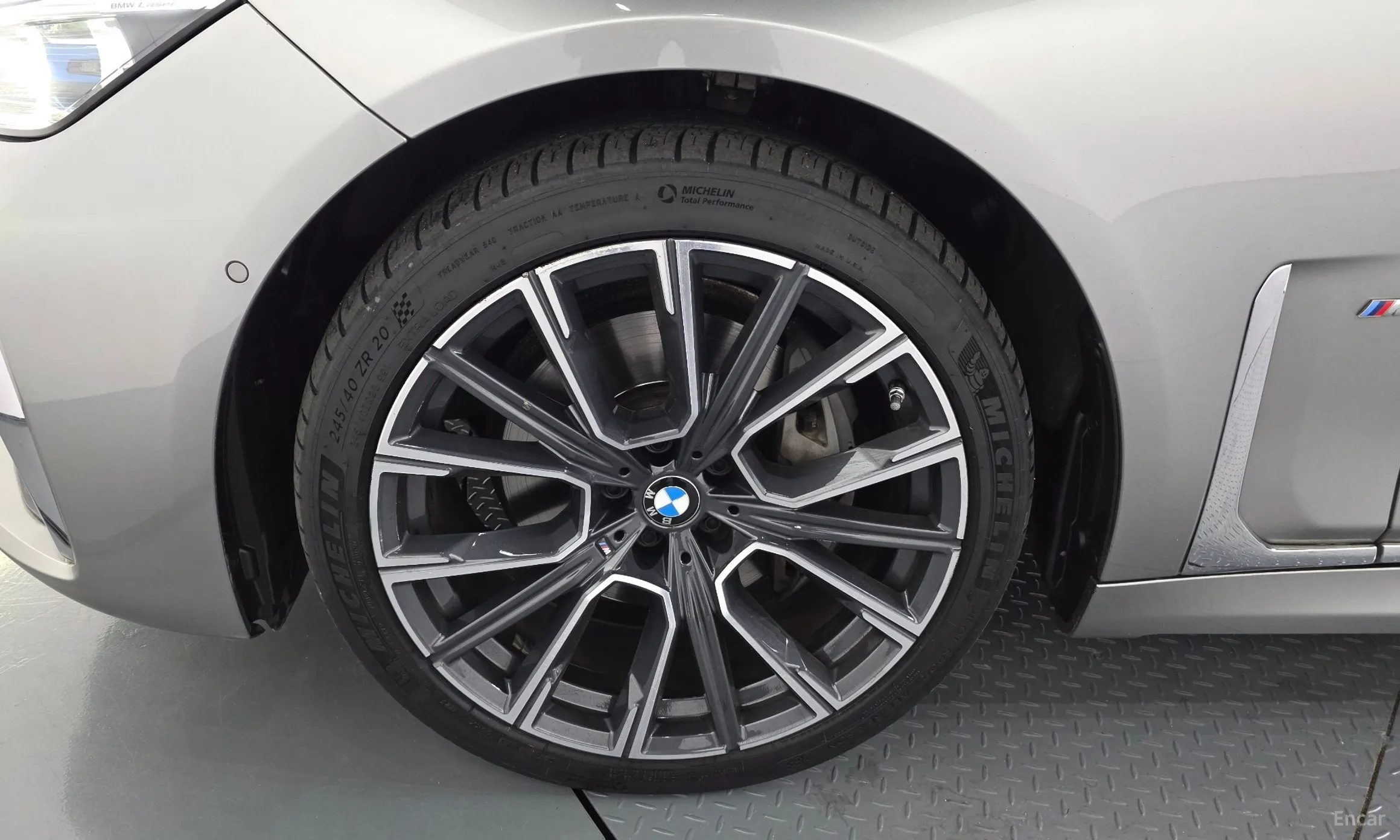 BMW 7 Series (G11) превью 5