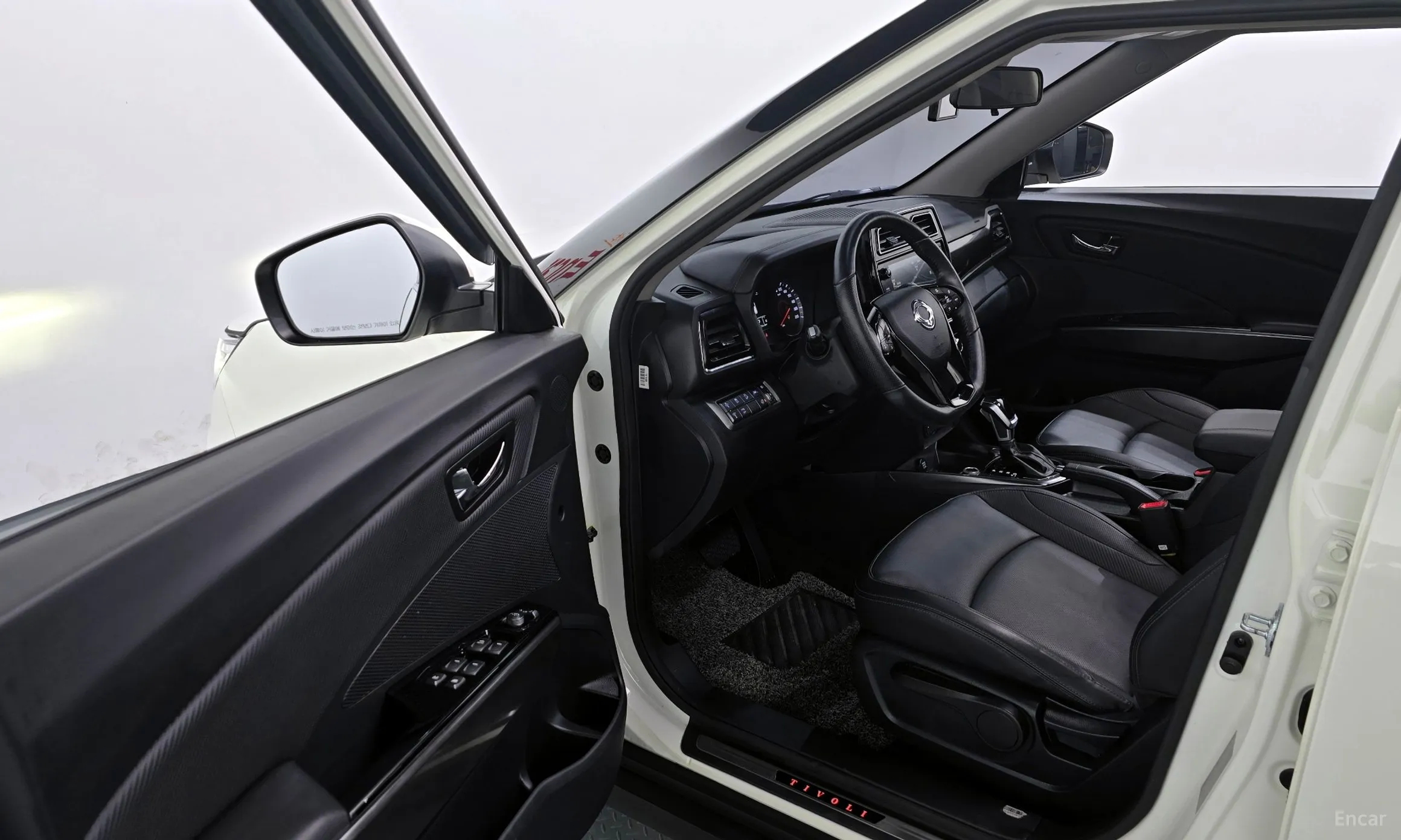 KG Mobility (SsangYong) Berry New Tivoli превью 10