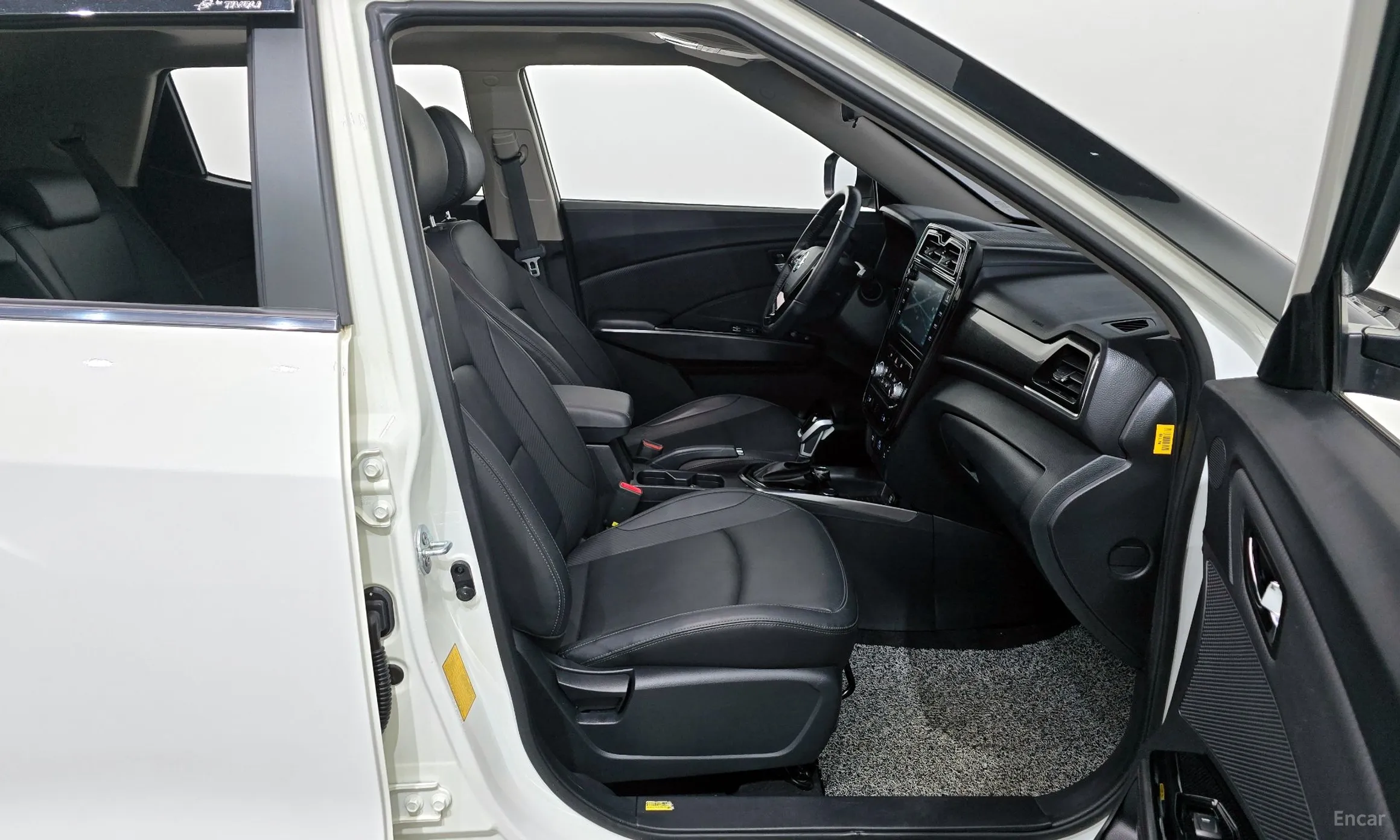 KG Mobility (SsangYong) Berry New Tivoli превью 11
