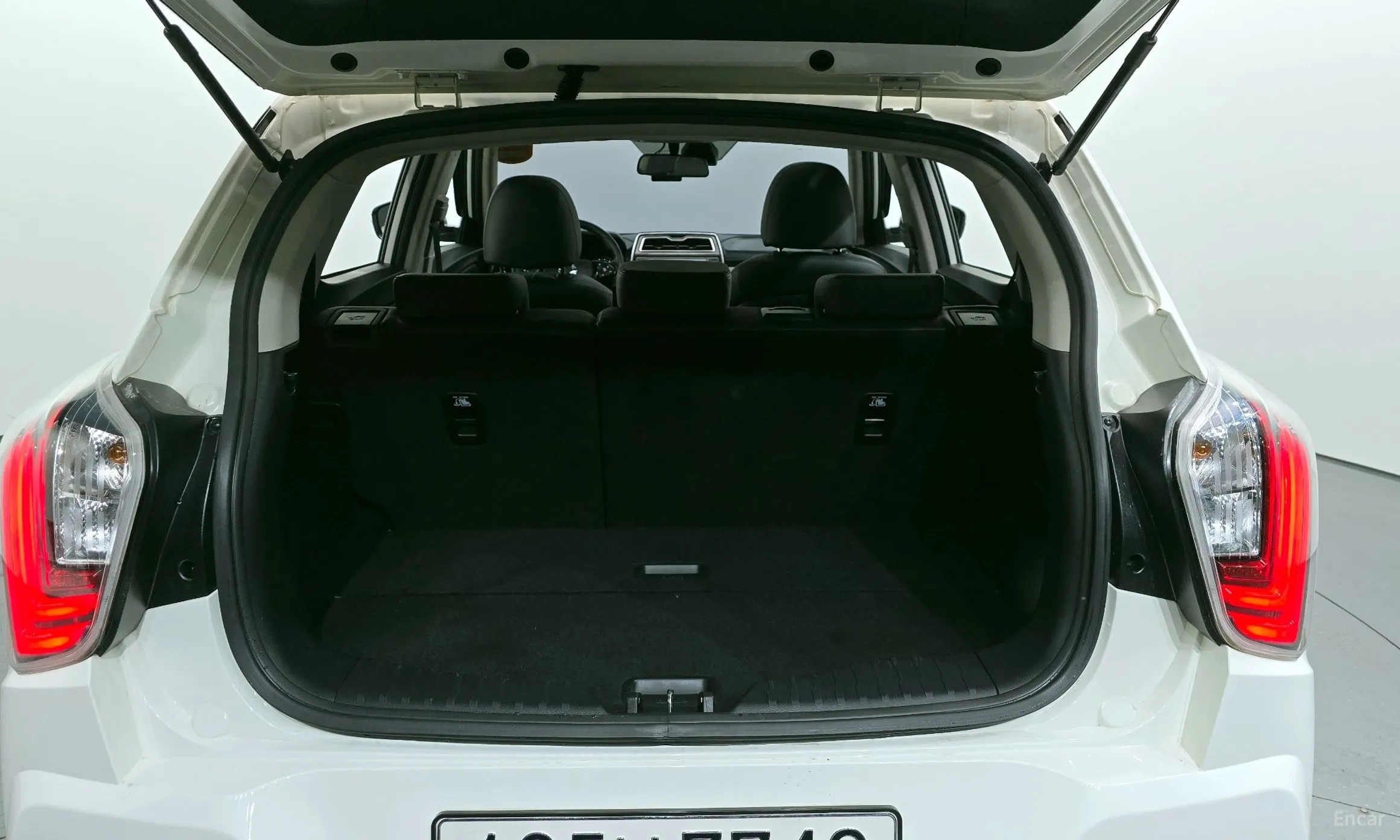 KG Mobility (SsangYong) Berry New Tivoli превью 20