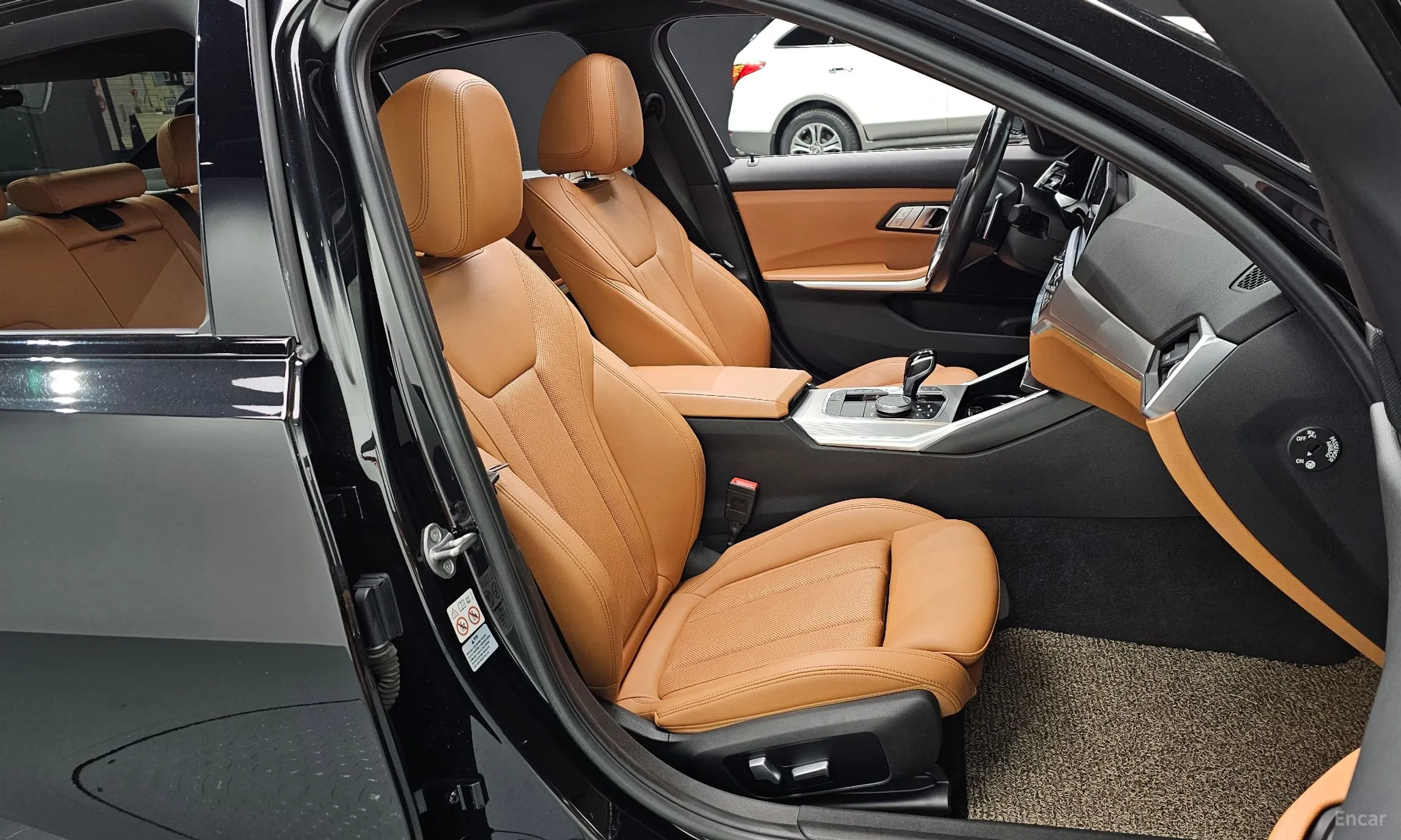 BMW 3 Series (G20) превью 10