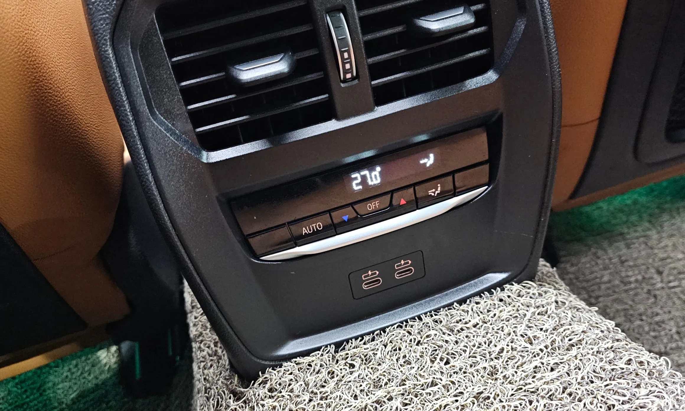 BMW 3 Series (G20) превью 18