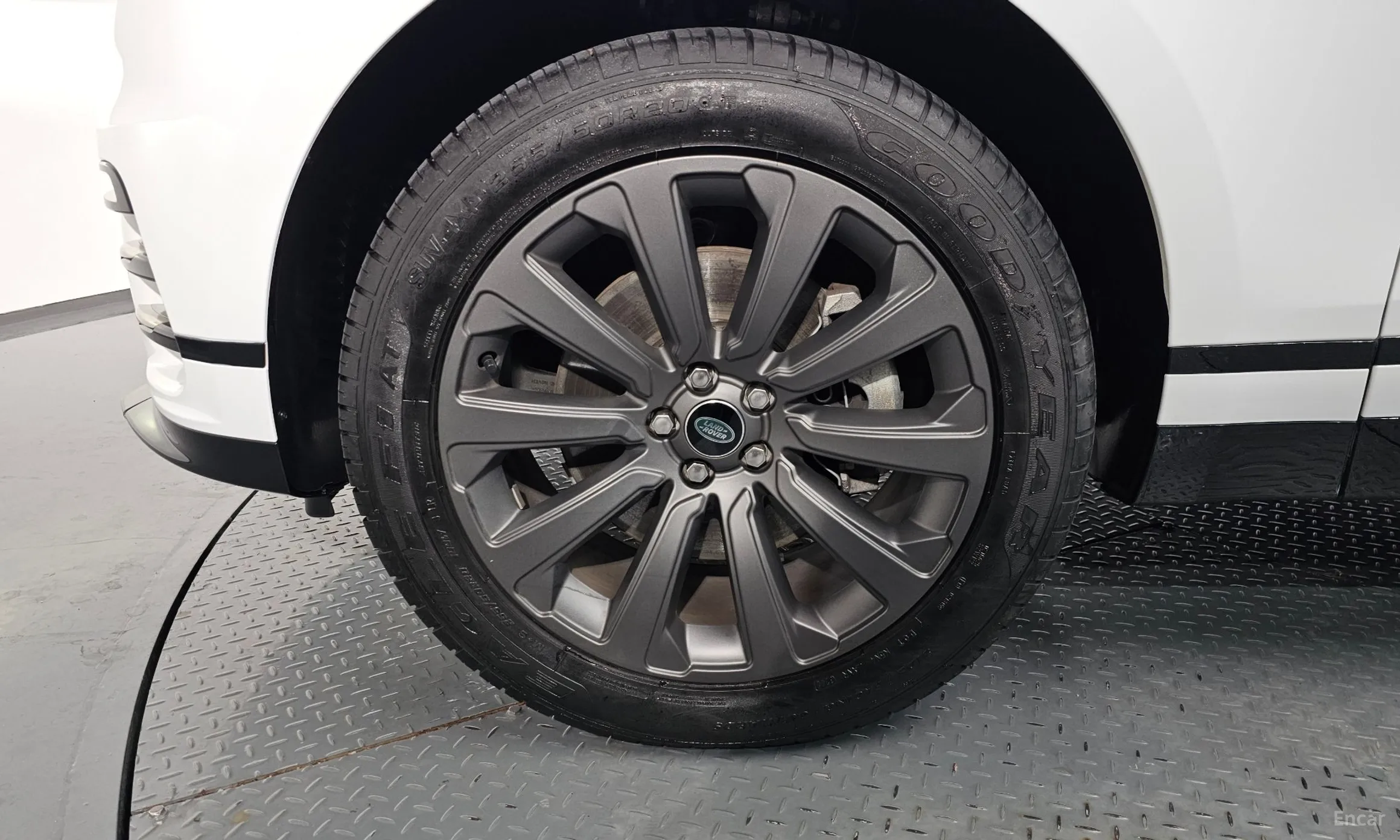 Land Rover Range Rover Bella превью 5
