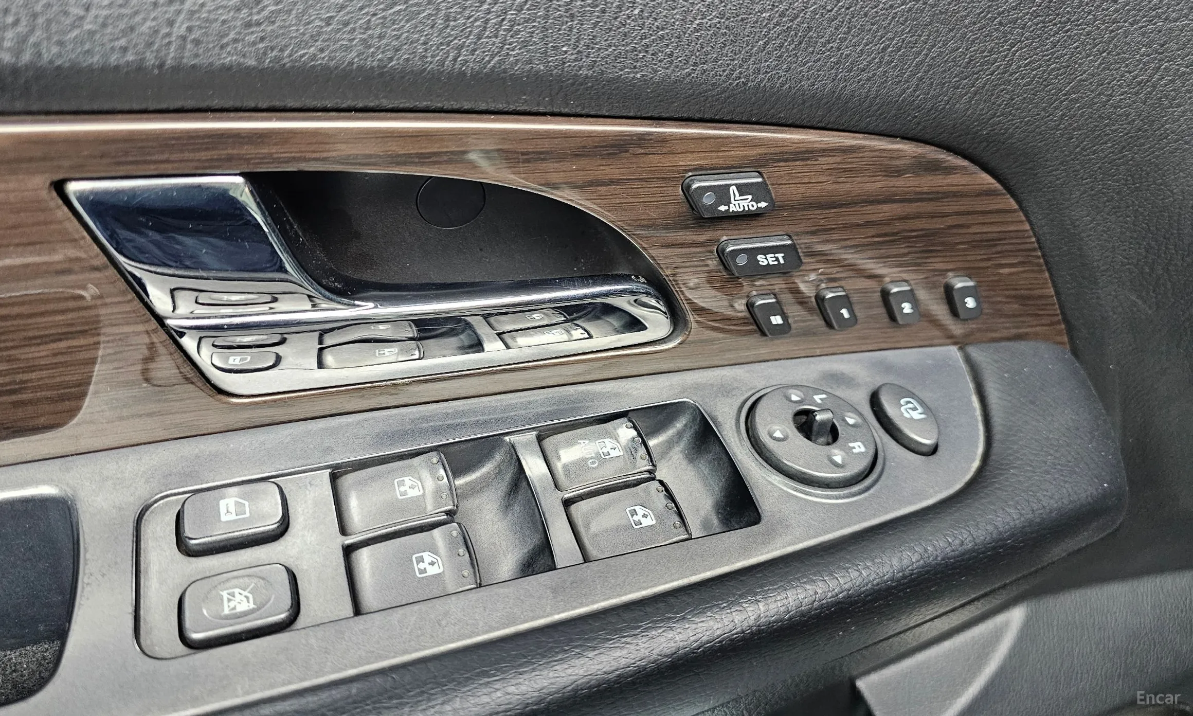 KG Mobility (SsangYong) Super Rexton превью 12