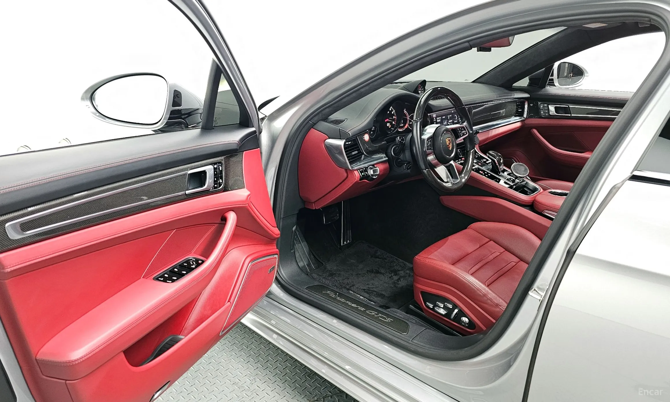 Porsche Panamera (971) превью 10