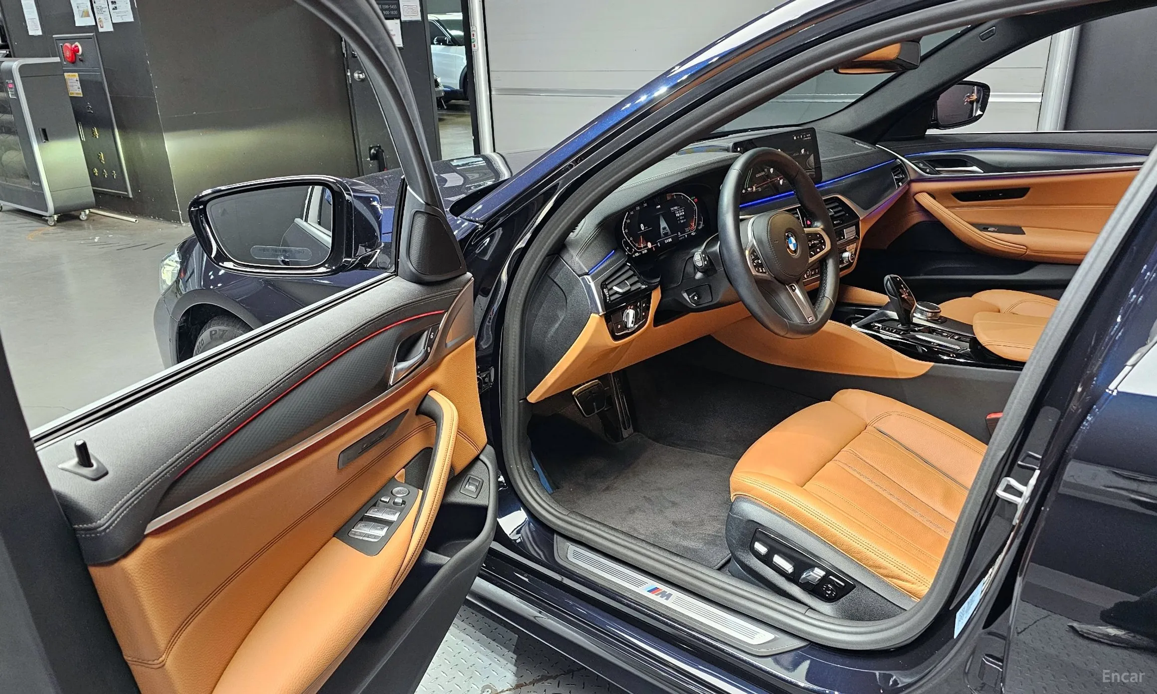 BMW 5 Series (G30) превью 11