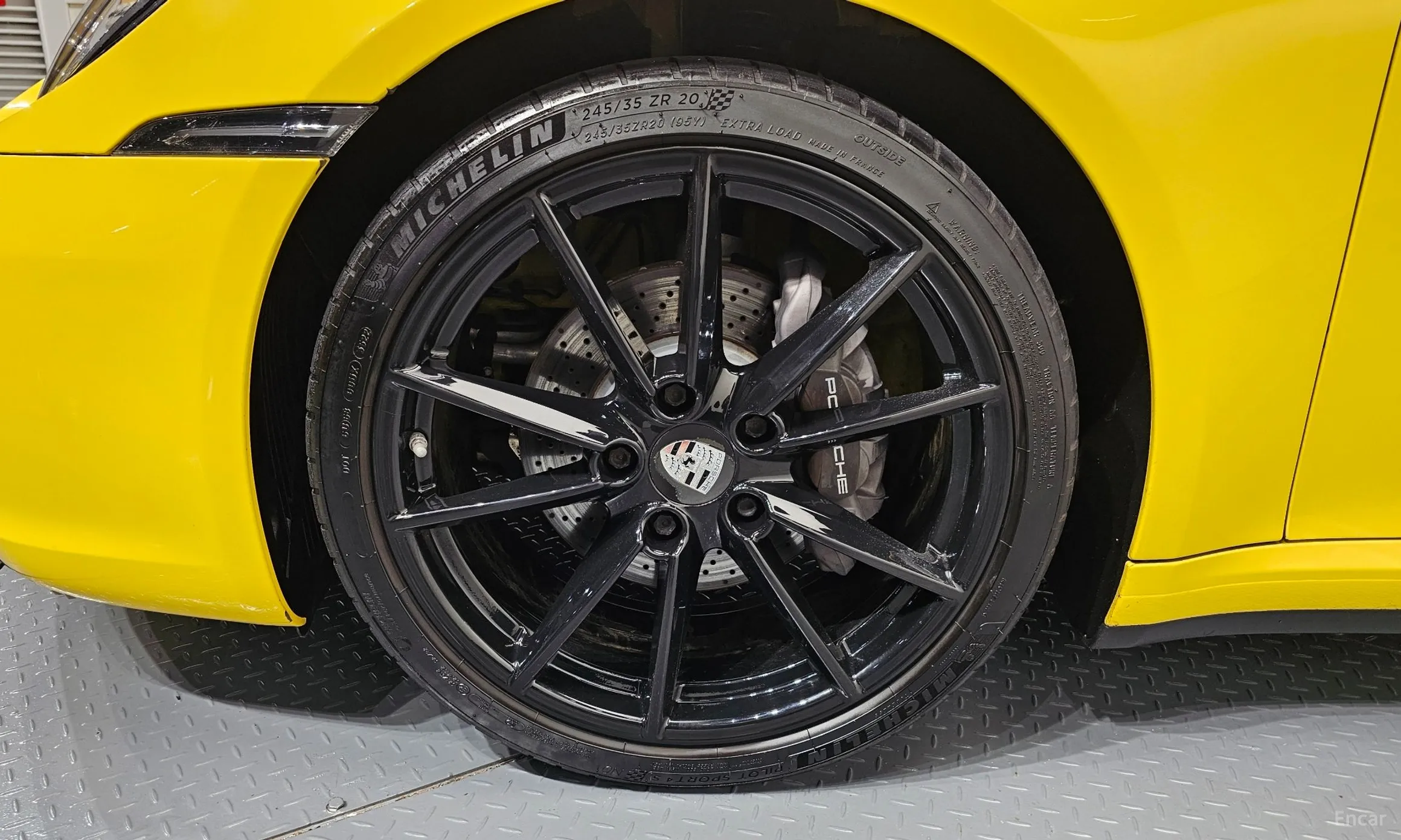 Porsche 911 (992) превью 5