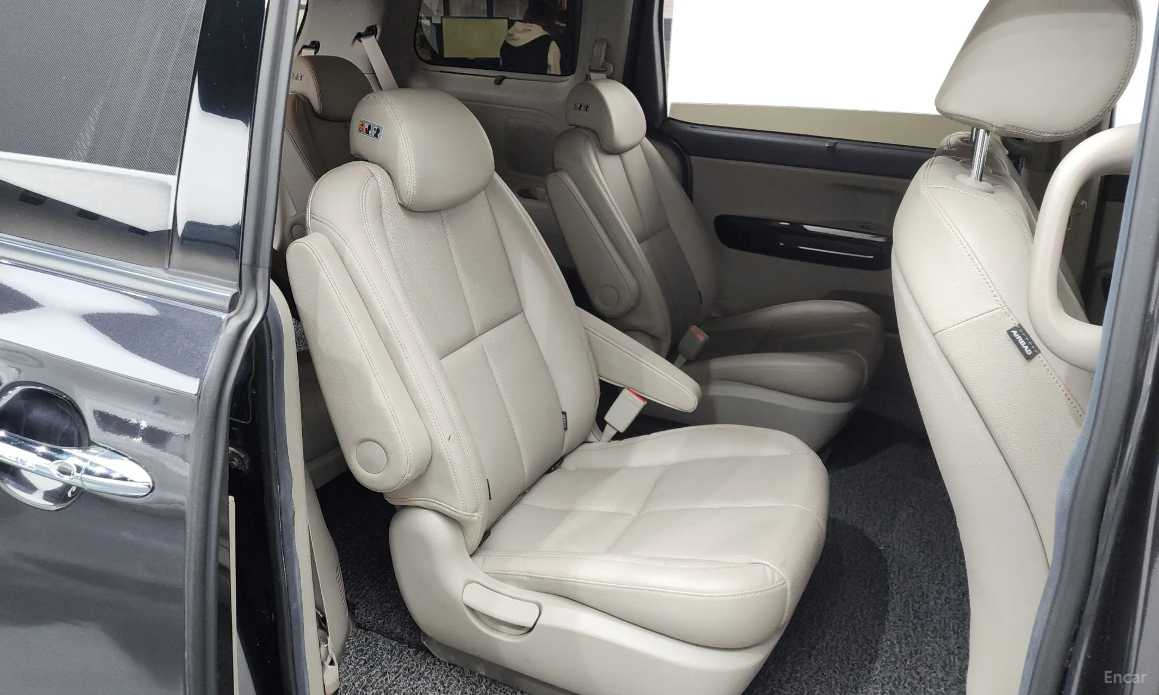 Kia Carnival превью 12