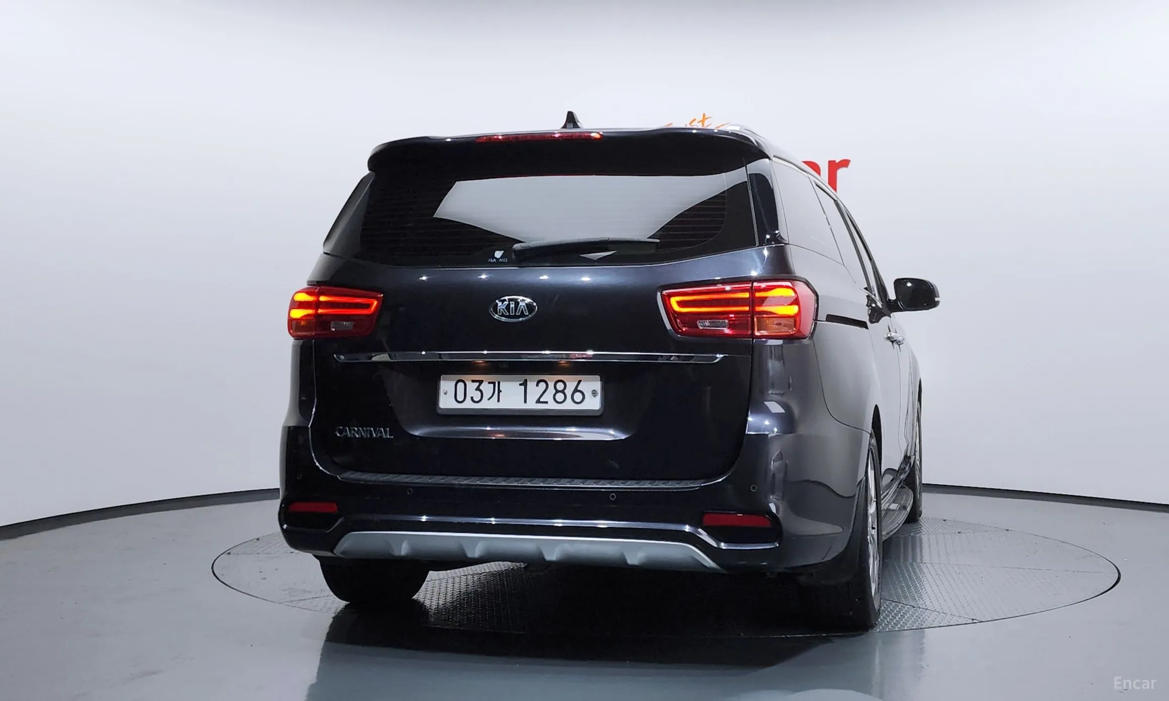 Kia Carnival превью 4