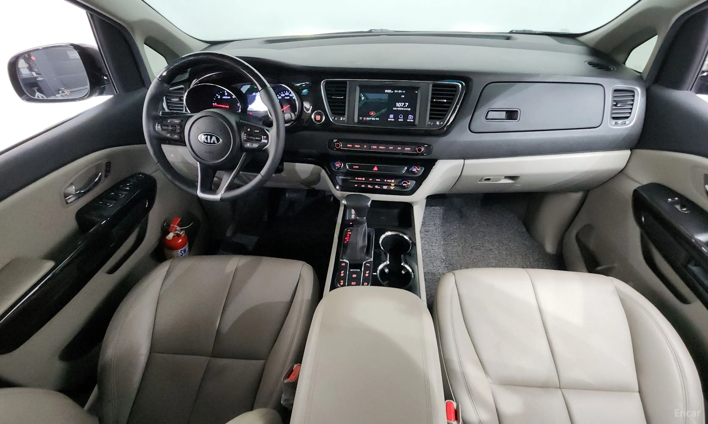 Kia Carnival превью 7