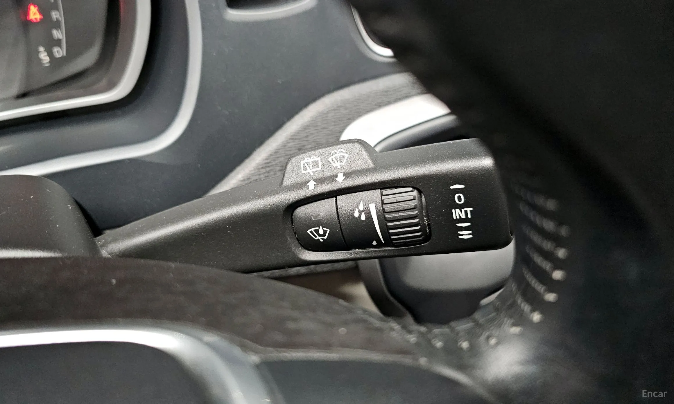Volvo V40 превью 18