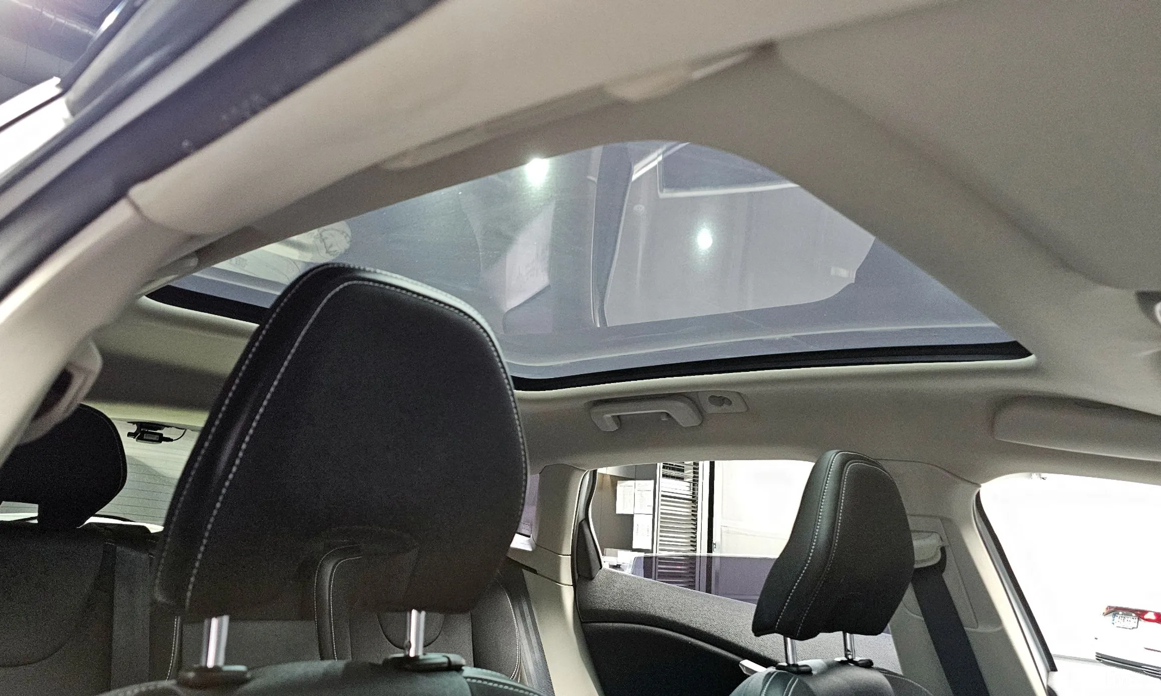 Volvo V40 превью 19