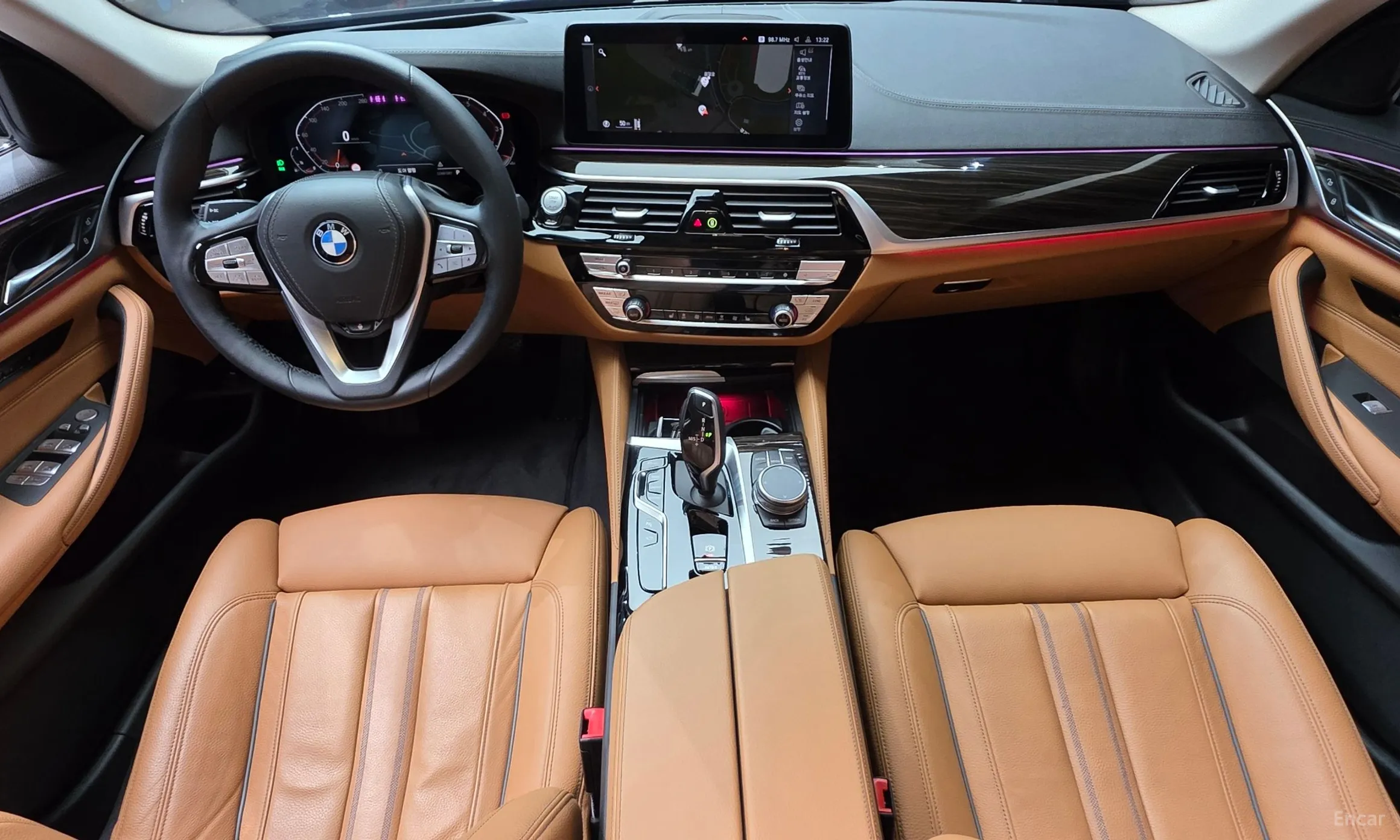BMW 5 Series (G30) превью 7