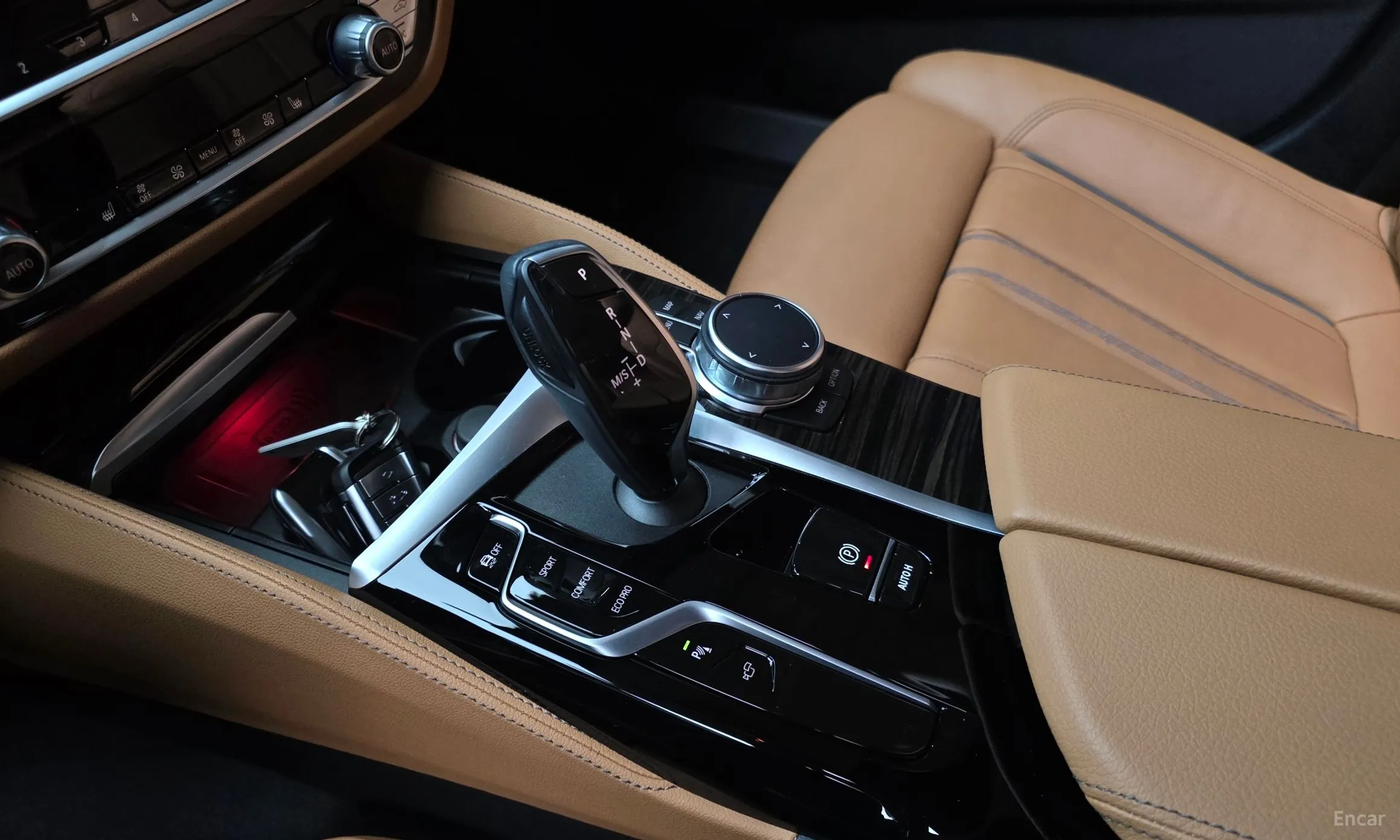 BMW 5 Series (G30) превью 9