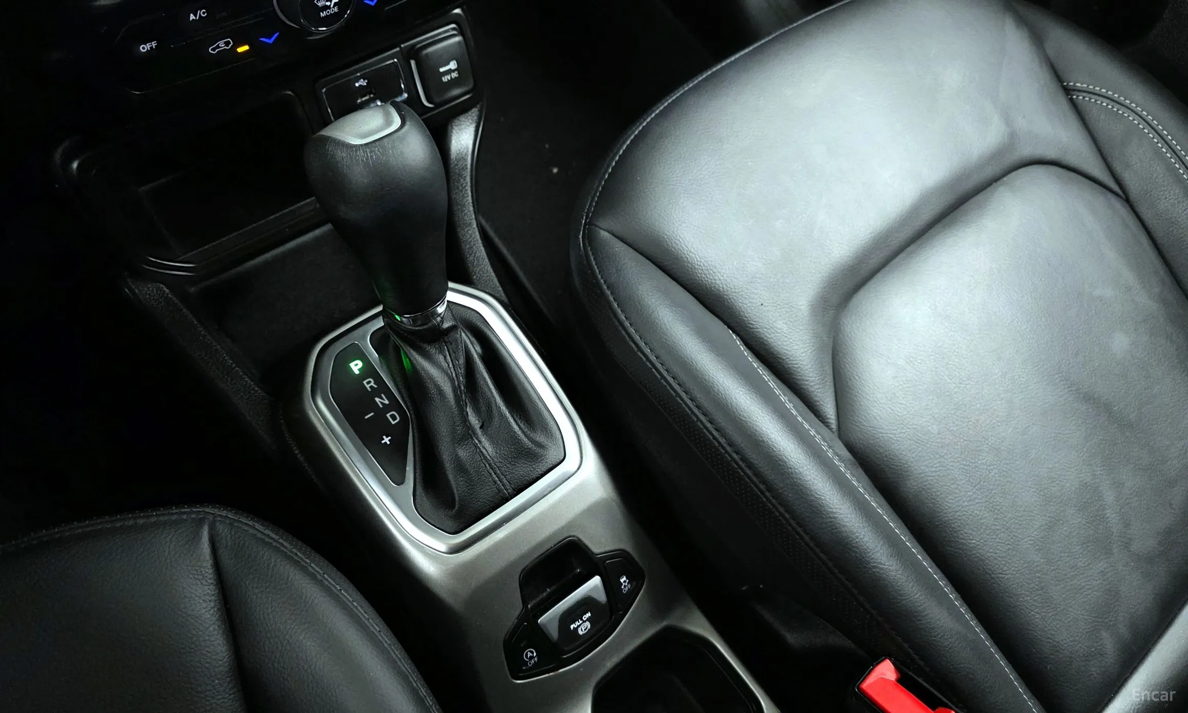Jeep Renegade превью 9