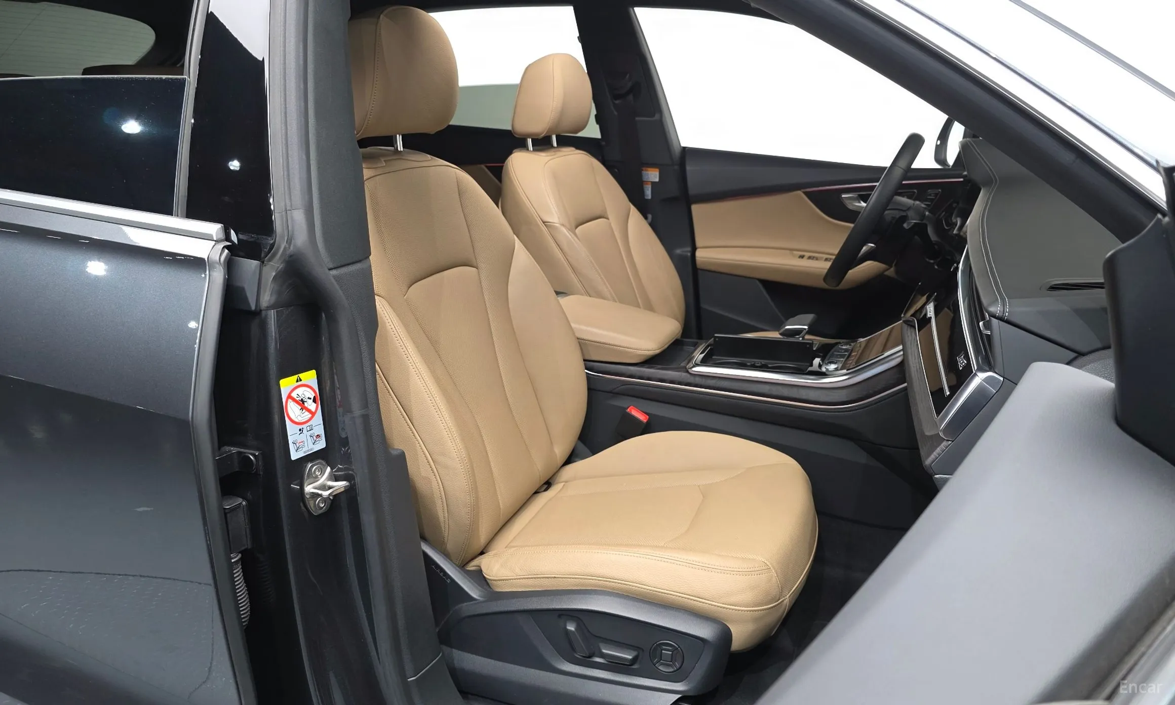 Audi Q8 (4M) превью 10